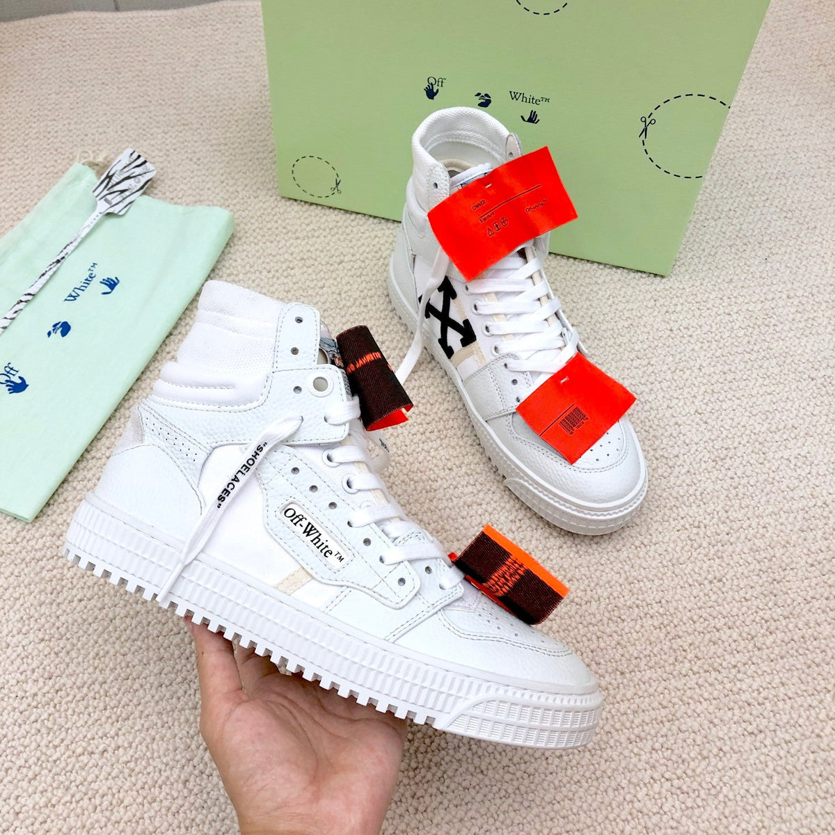 OFF-WHITE Court