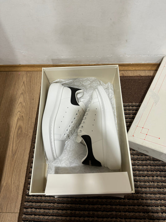 Alexander McQueen Broj 36(Odmah Dostupno)
