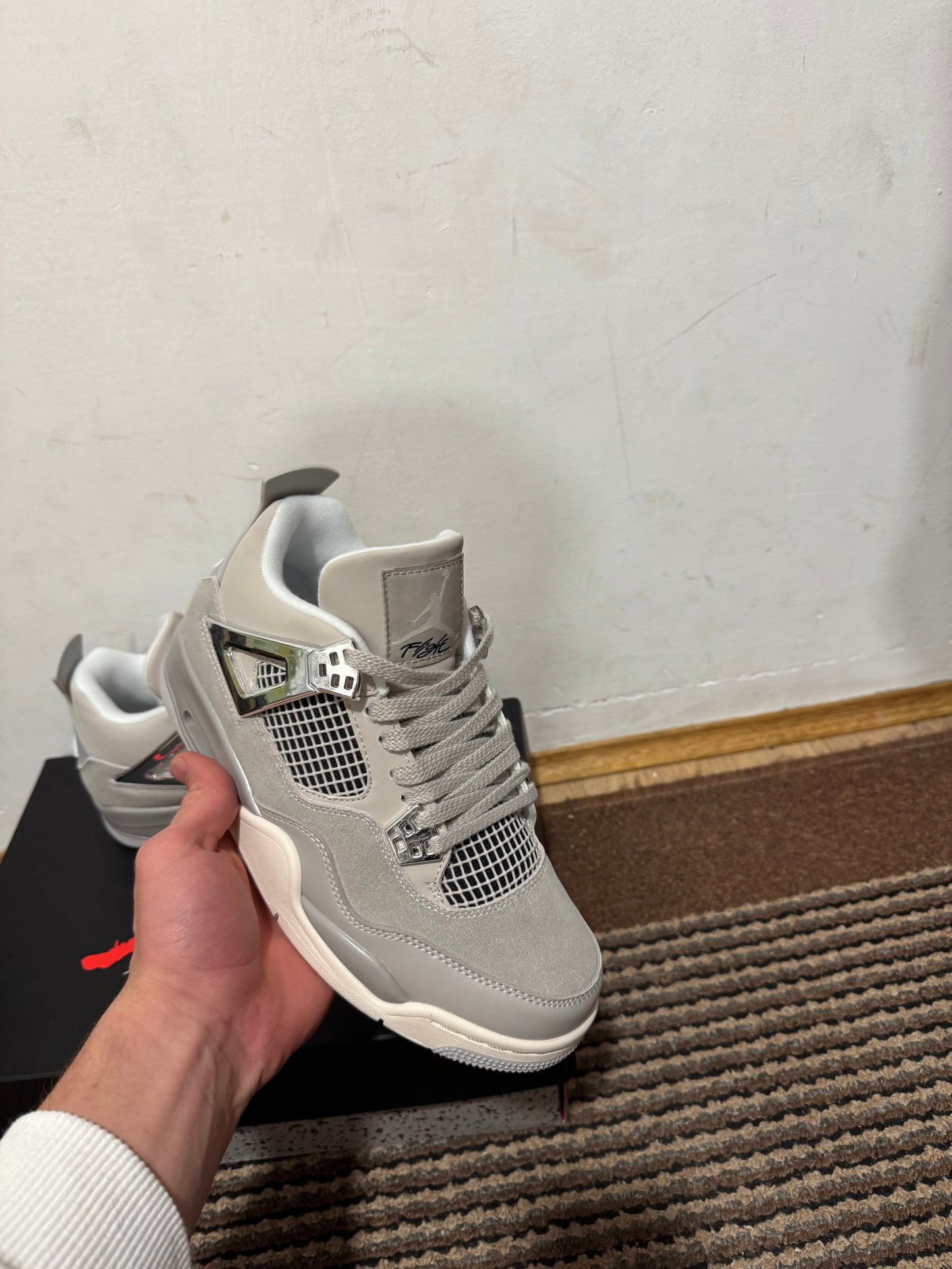 Jordan 4 Frozen Moment Broj 39(Odmah dostupno)