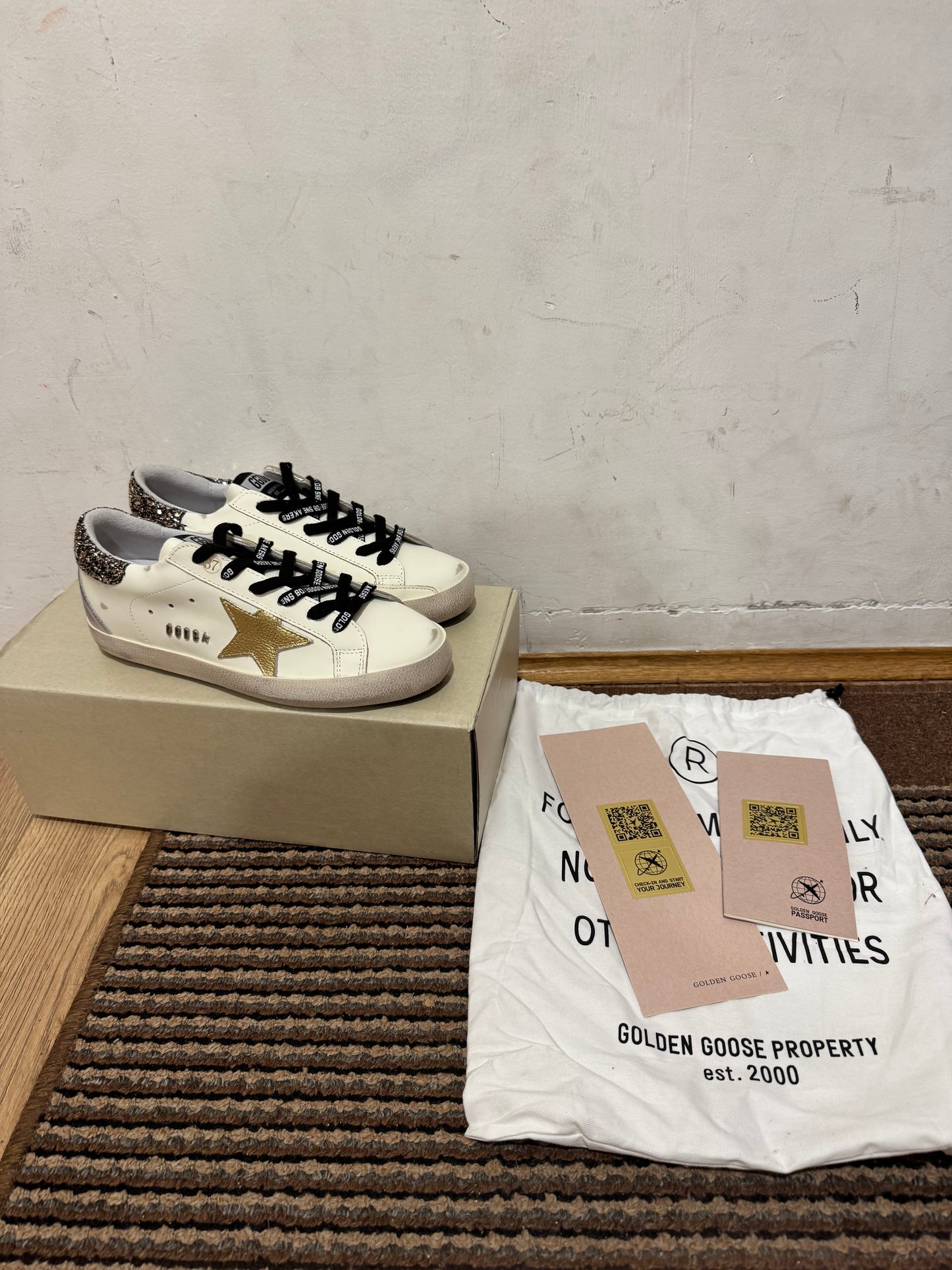 Golden Goose Broj 38,39(Odmah dostupno)