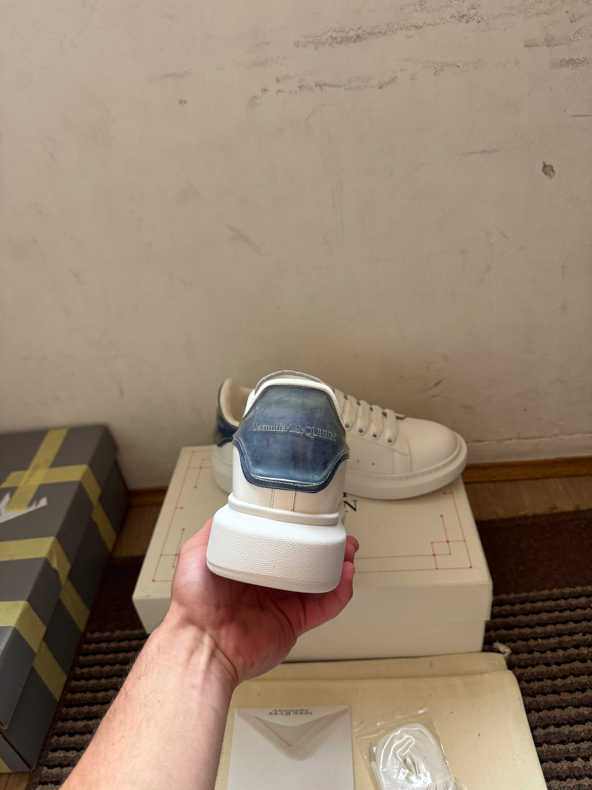 Alexander McQueen Broj 44(Odmah Dostupno)