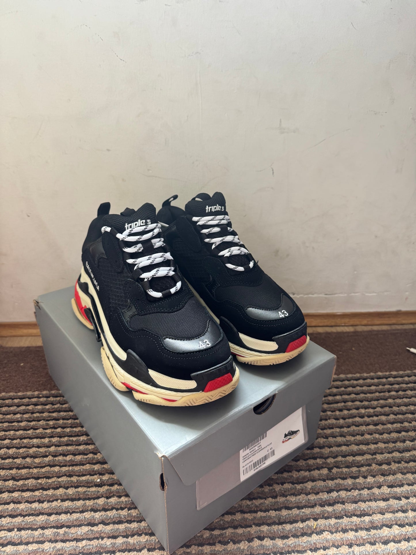 Balenciaga Triple S Broj 43(Odmah dostupno)