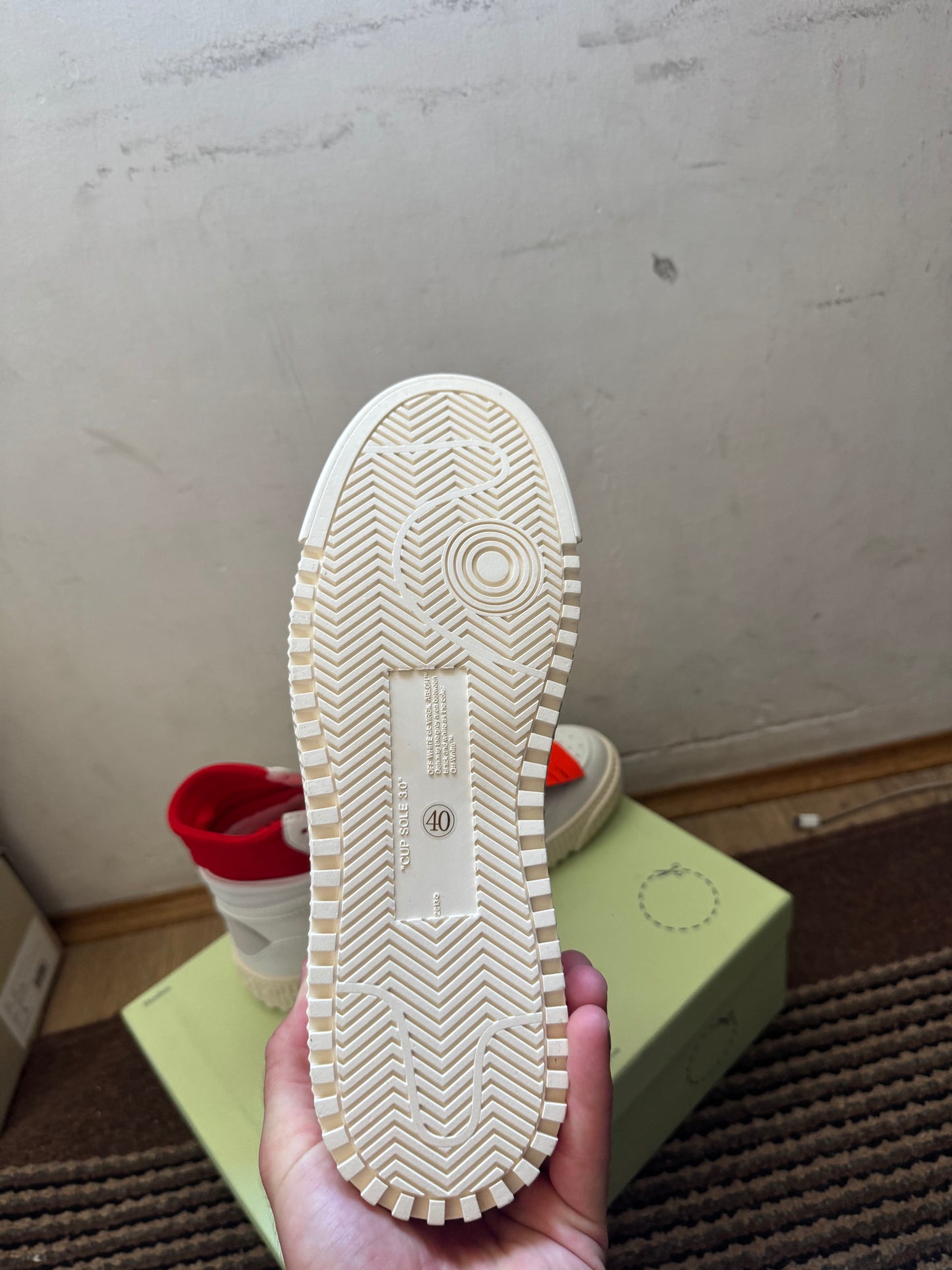 Off White Court Broj 40(Odmah dostupno)