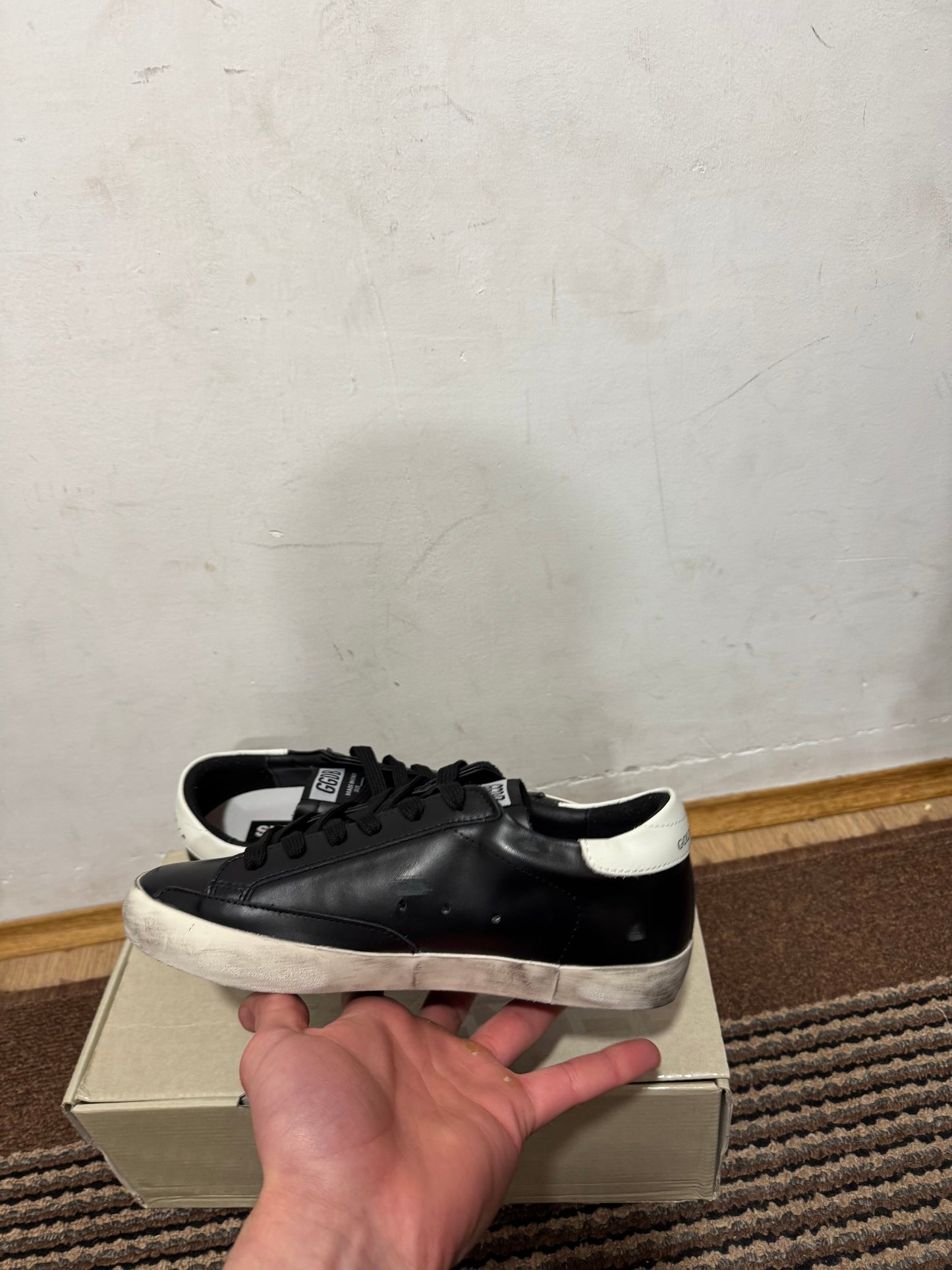 Golden Goose Broj 42,45(Odmah dostupno)