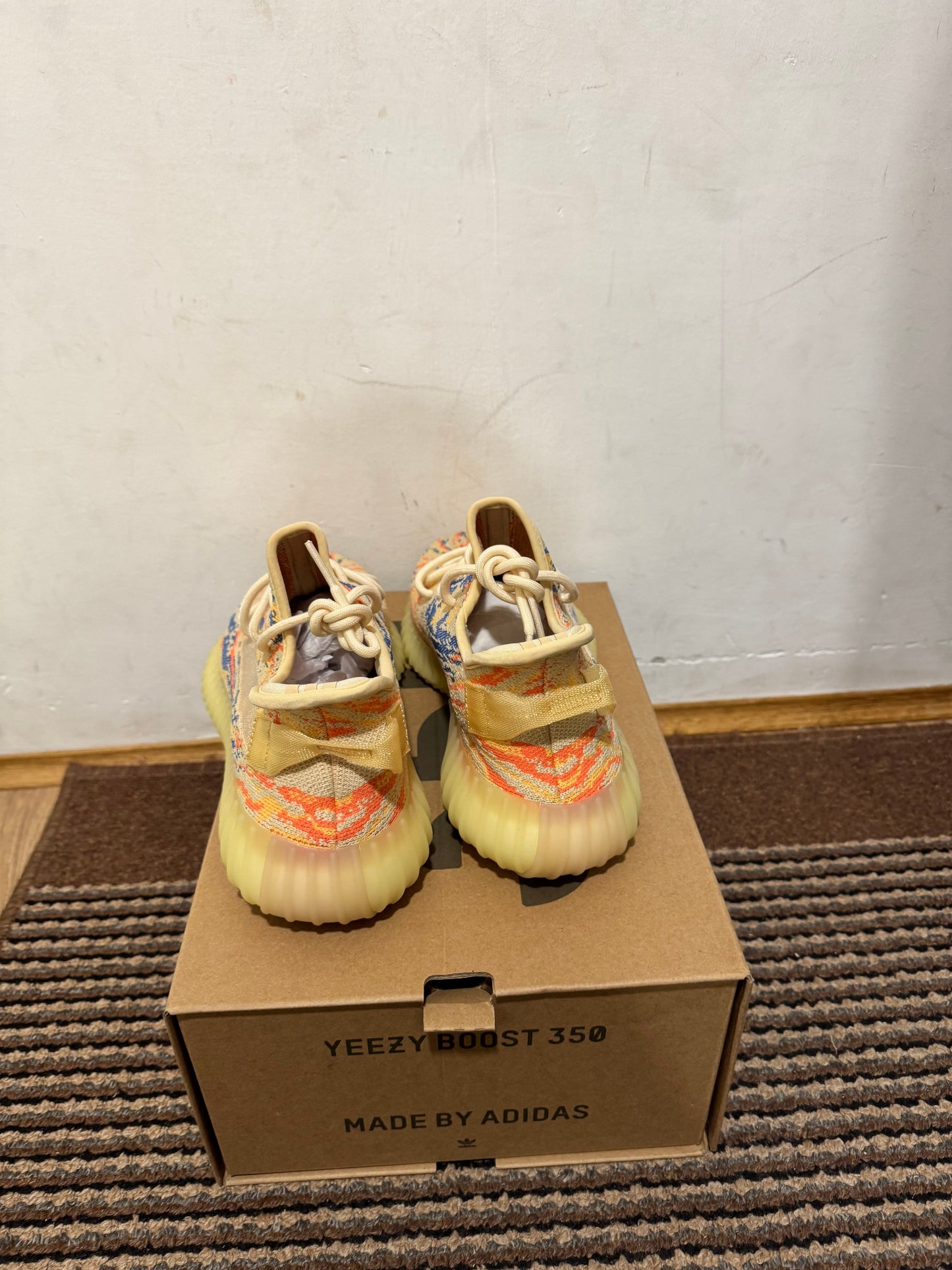 Yeezy 350 MX Oat Broj 42,44(Odmah Dostupno)