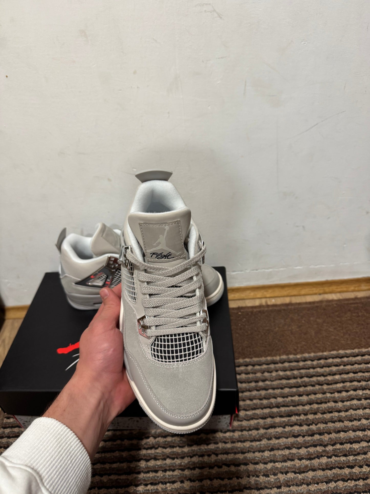 Jordan 4 Frozen Moment Broj 39(Odmah dostupno)