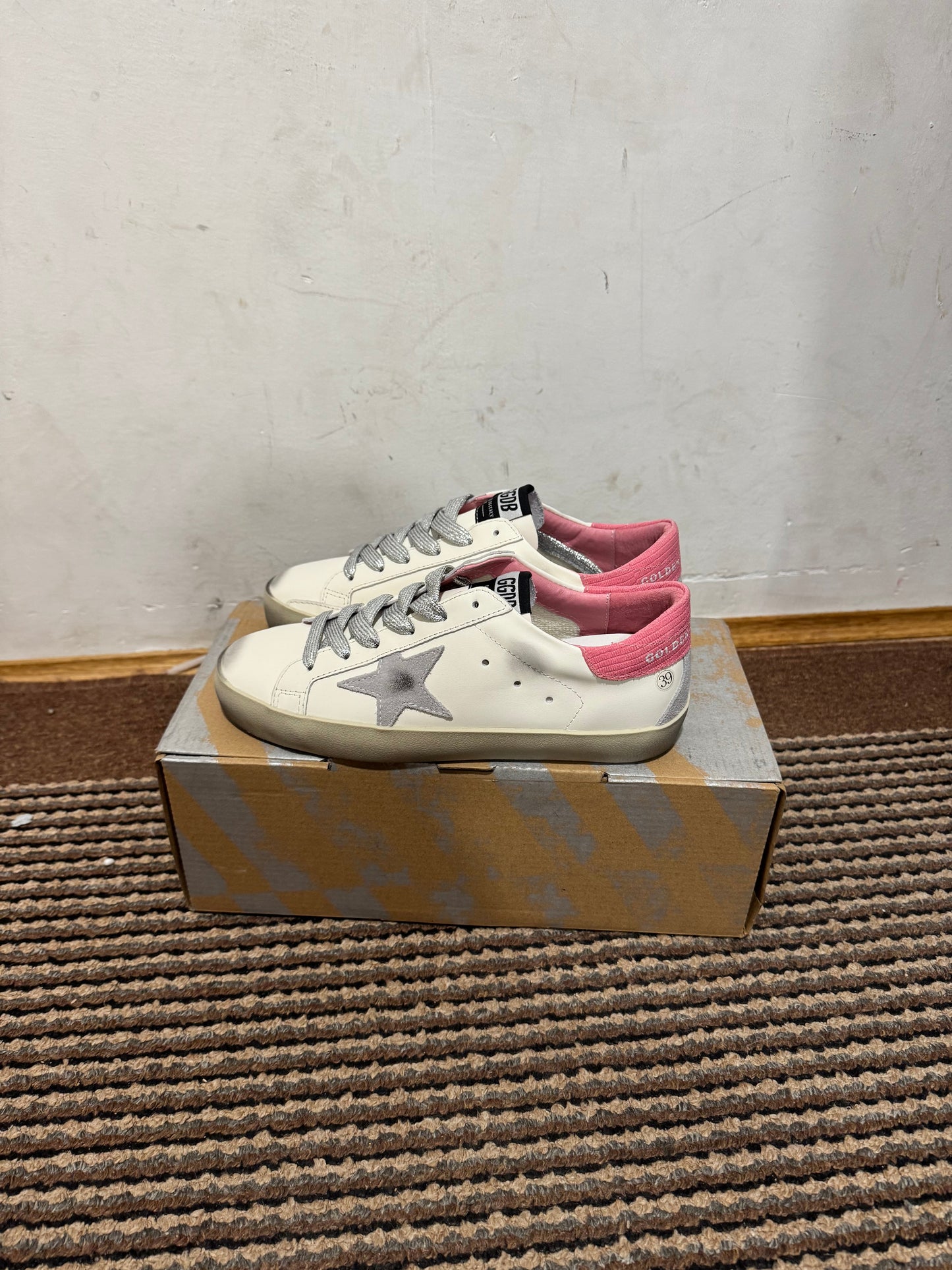 Golden Goose Broj 39(Odmah dostupno)