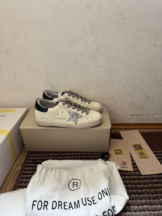 Golden Goose Broj 40(Odmah dostupno)