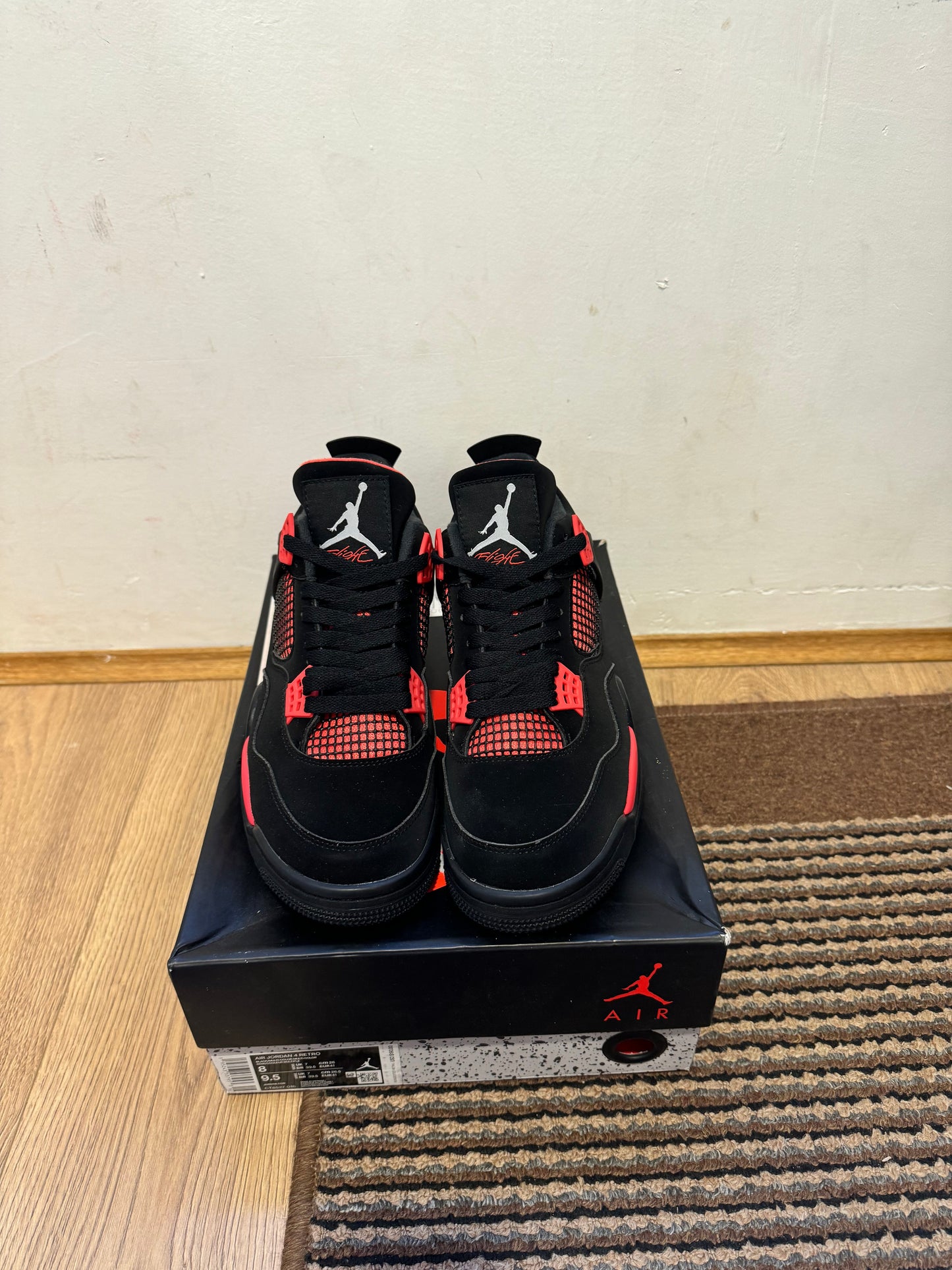 Jordan 4 Red Thunder Broj 47(Odmah dostupno)