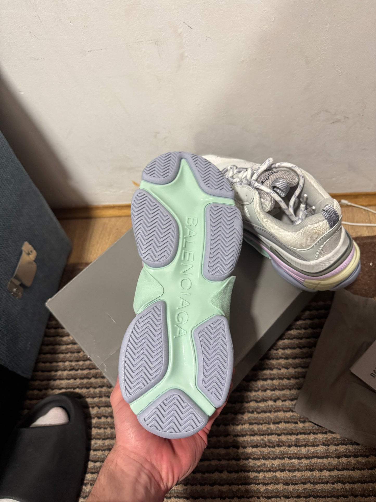 Balenciaga Triple S Broj 39(Odmah dostupno)