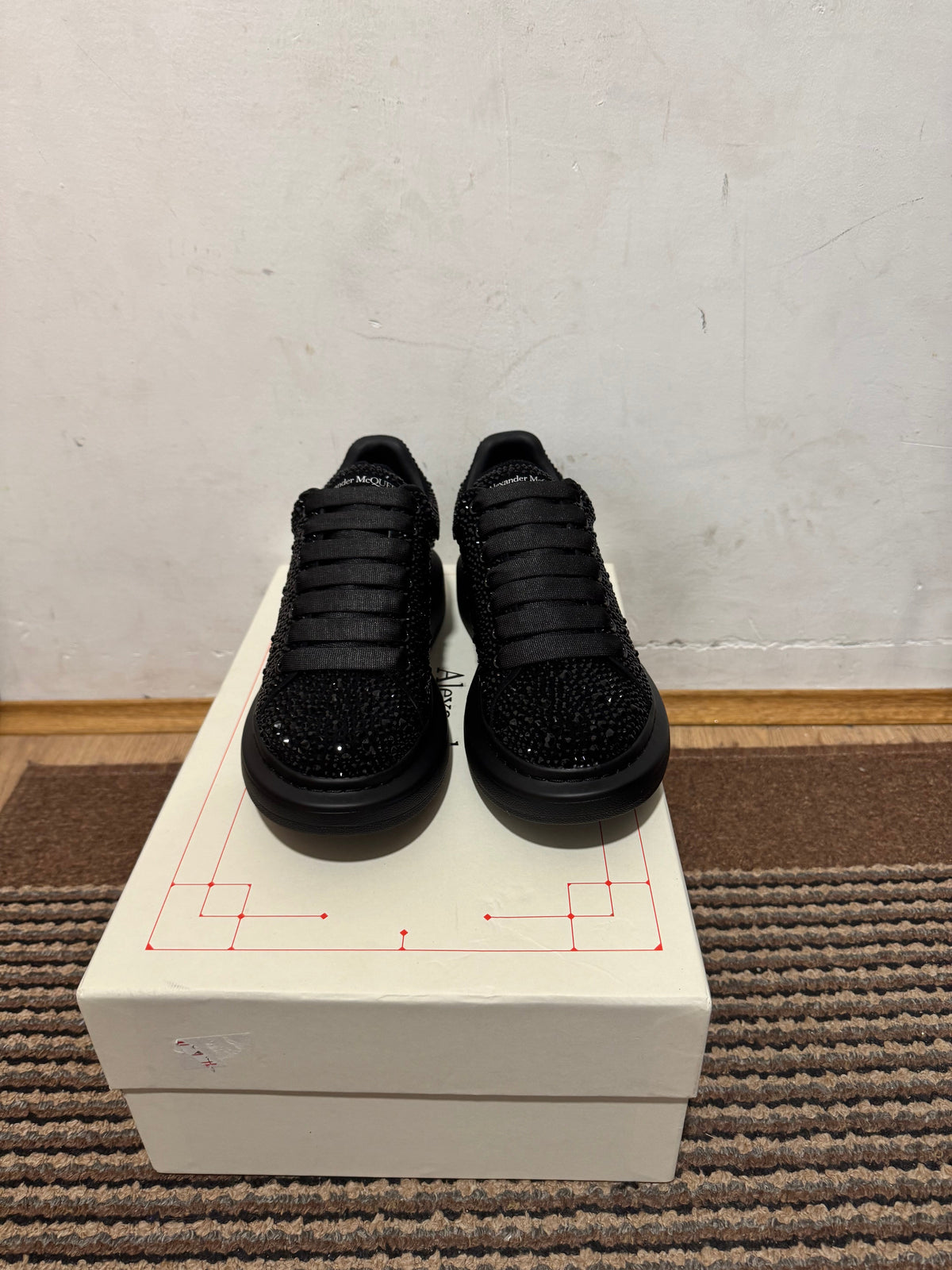 Alexander McQueen Broj 38,39,44(Odmah Dostupno)