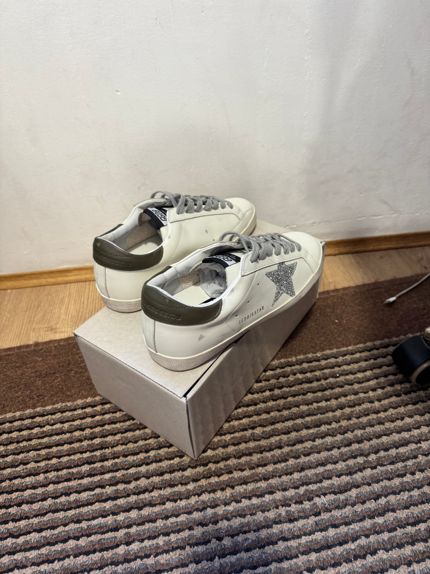 Golden Goose Broj 38,41(Odmah dostupno)