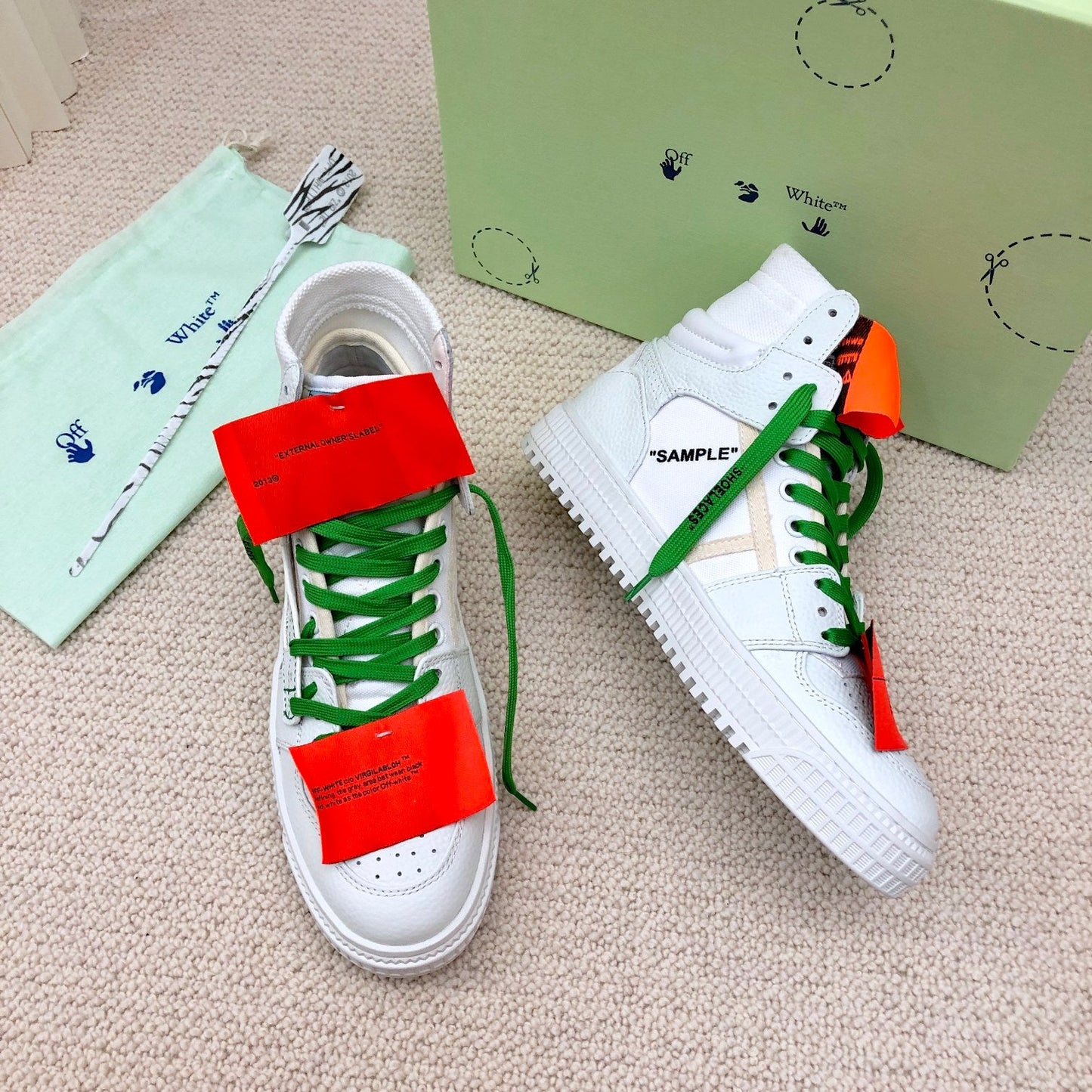 OFF-WHITE Court