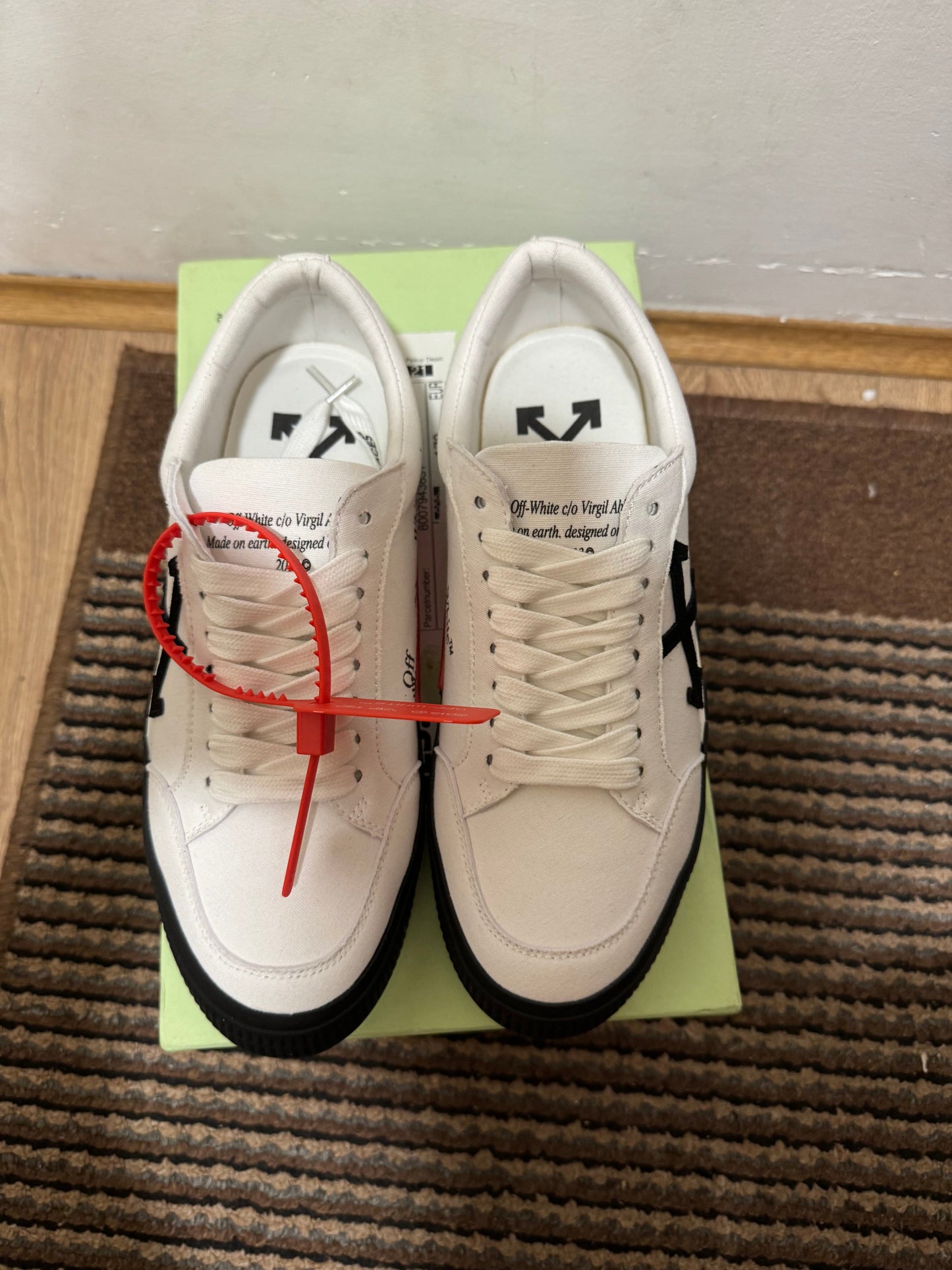 Off White Court Low Broj 44,45(Odmah dostupno)