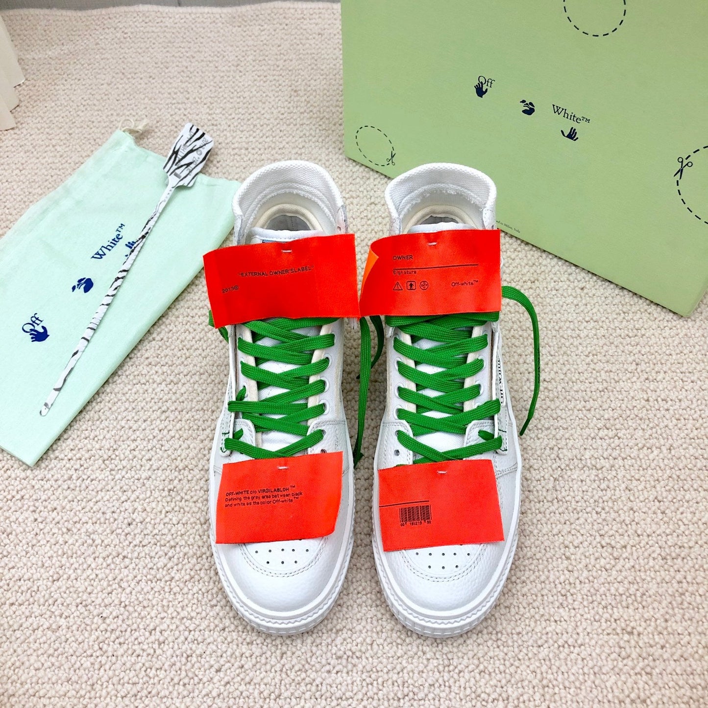 OFF-WHITE Court