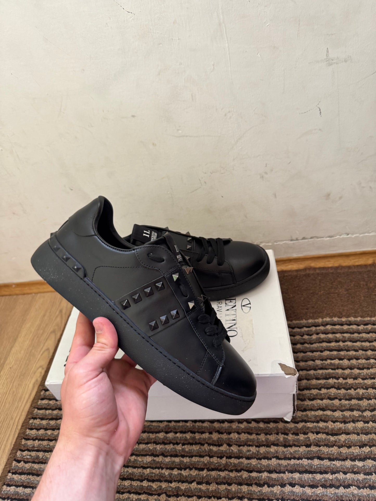 Valentino Broj 44(Odmah dostupno)