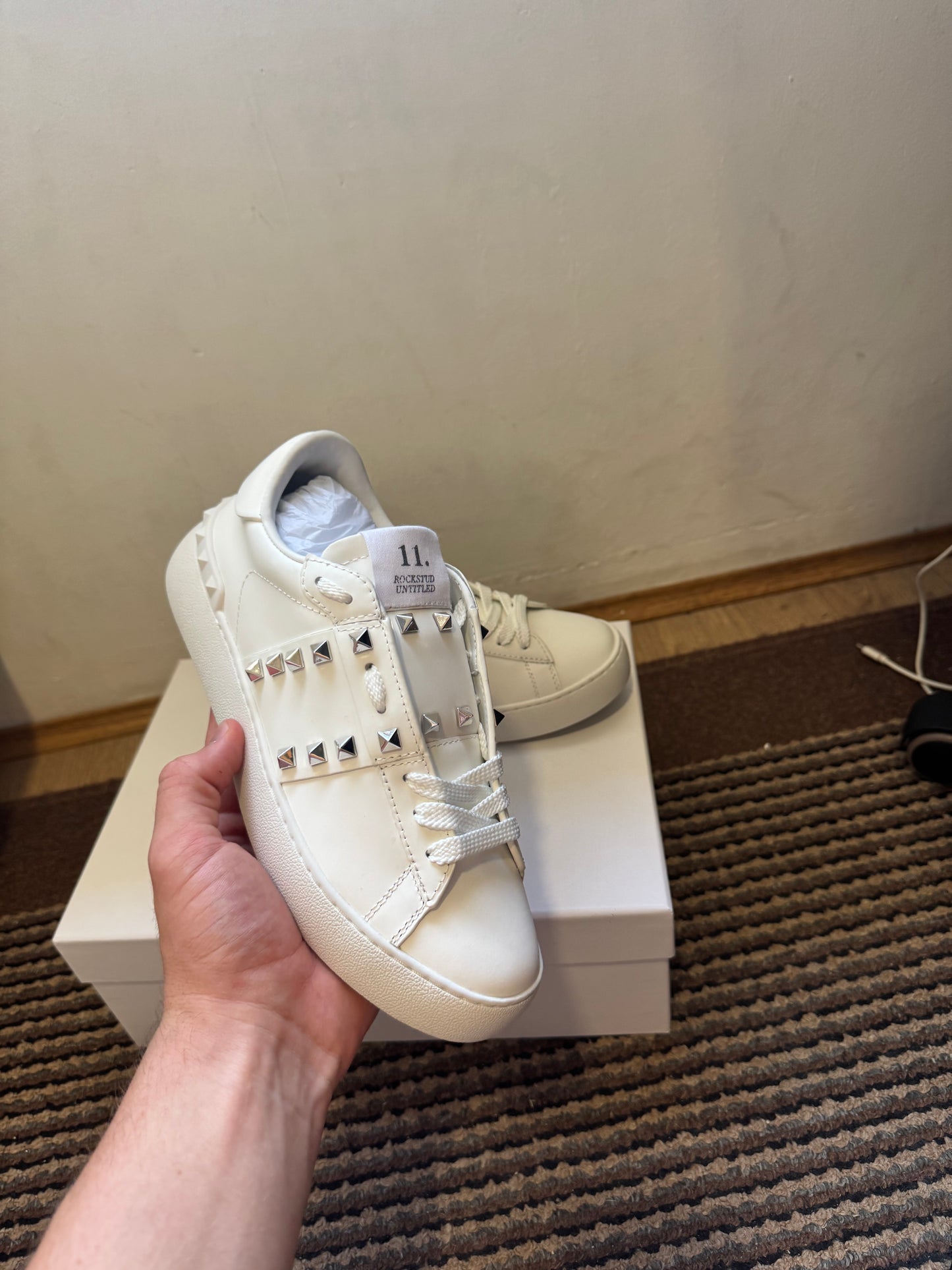 Valentino Broj 42(Odmah dostupno)