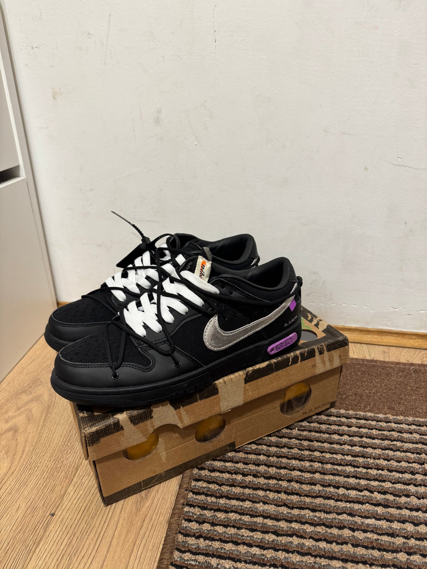 Off White dunk Lot 50 Broj 41,46(Odmah dostupno)