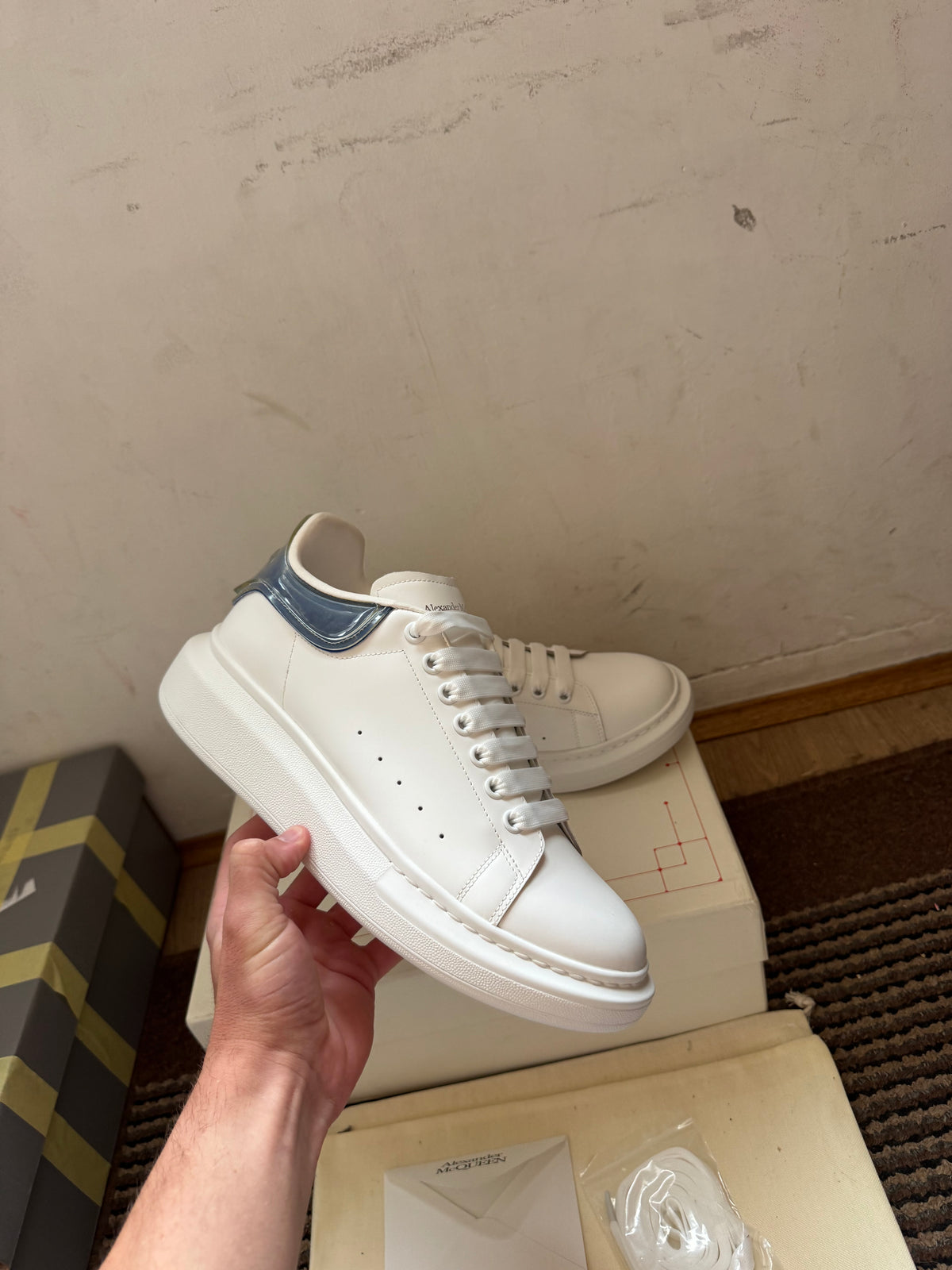 Alexander McQueen Broj 44(Odmah Dostupno)