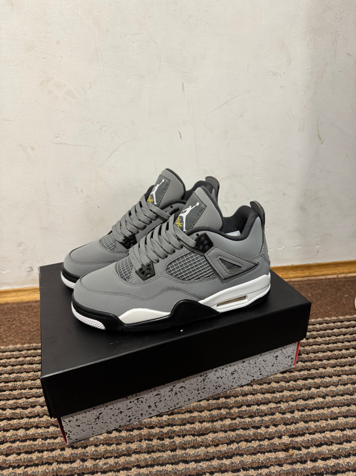 Jordan 4 Cool Grey Broj 39(Odmah dostupno)
