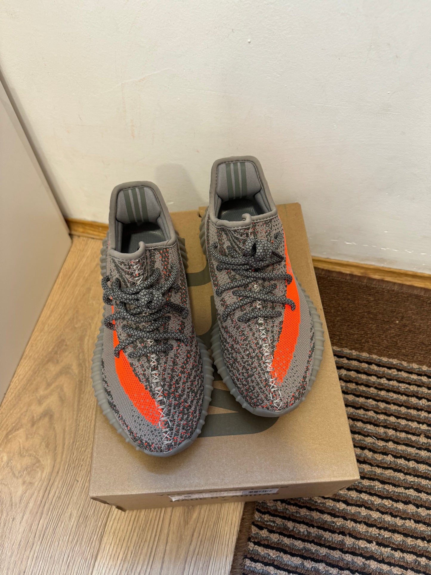 Yeezy 350 Beluga Broj 40(Odmah Dostupno)