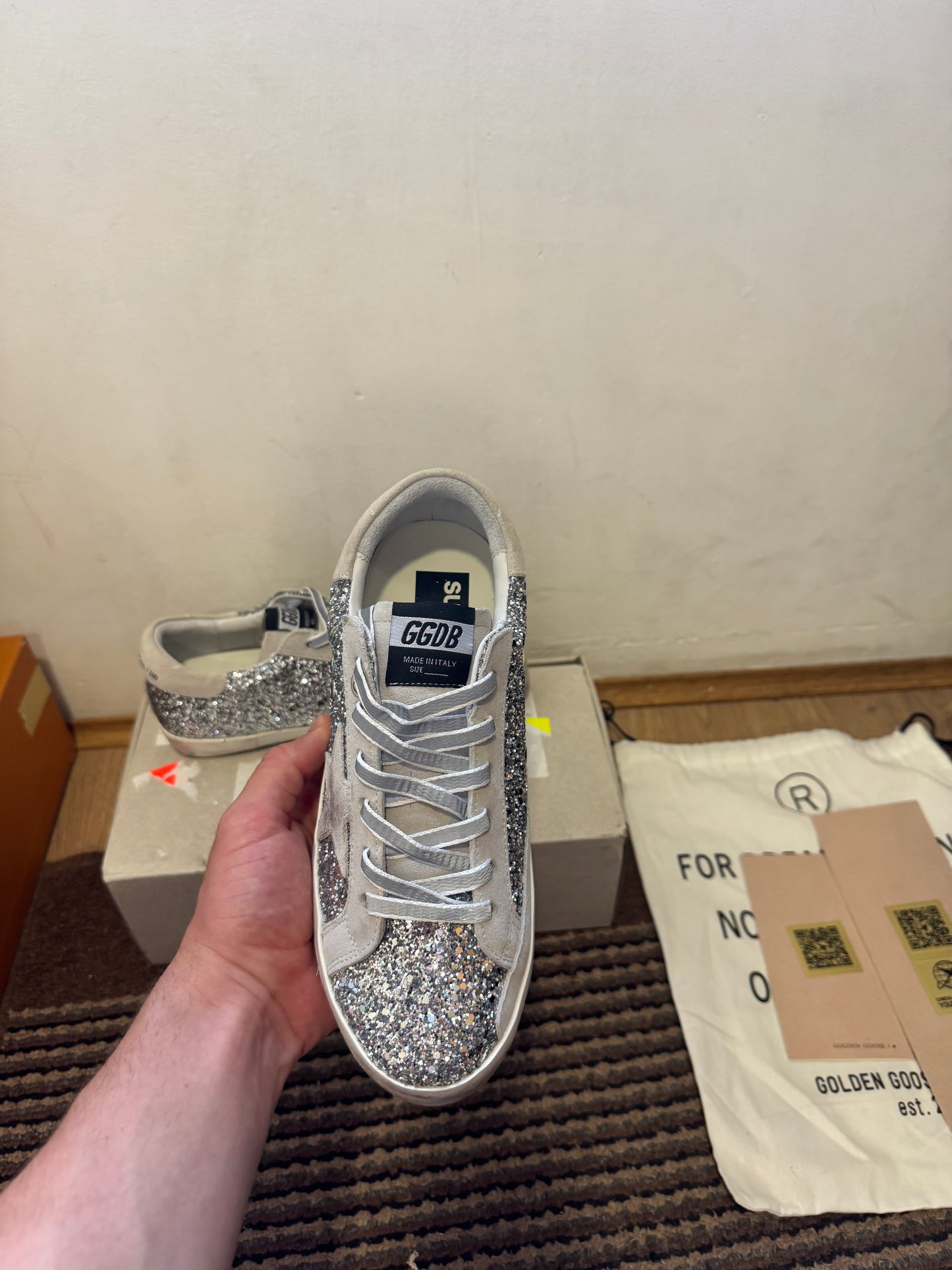 Golden Goose Broj 40(Odmah dostupno)
