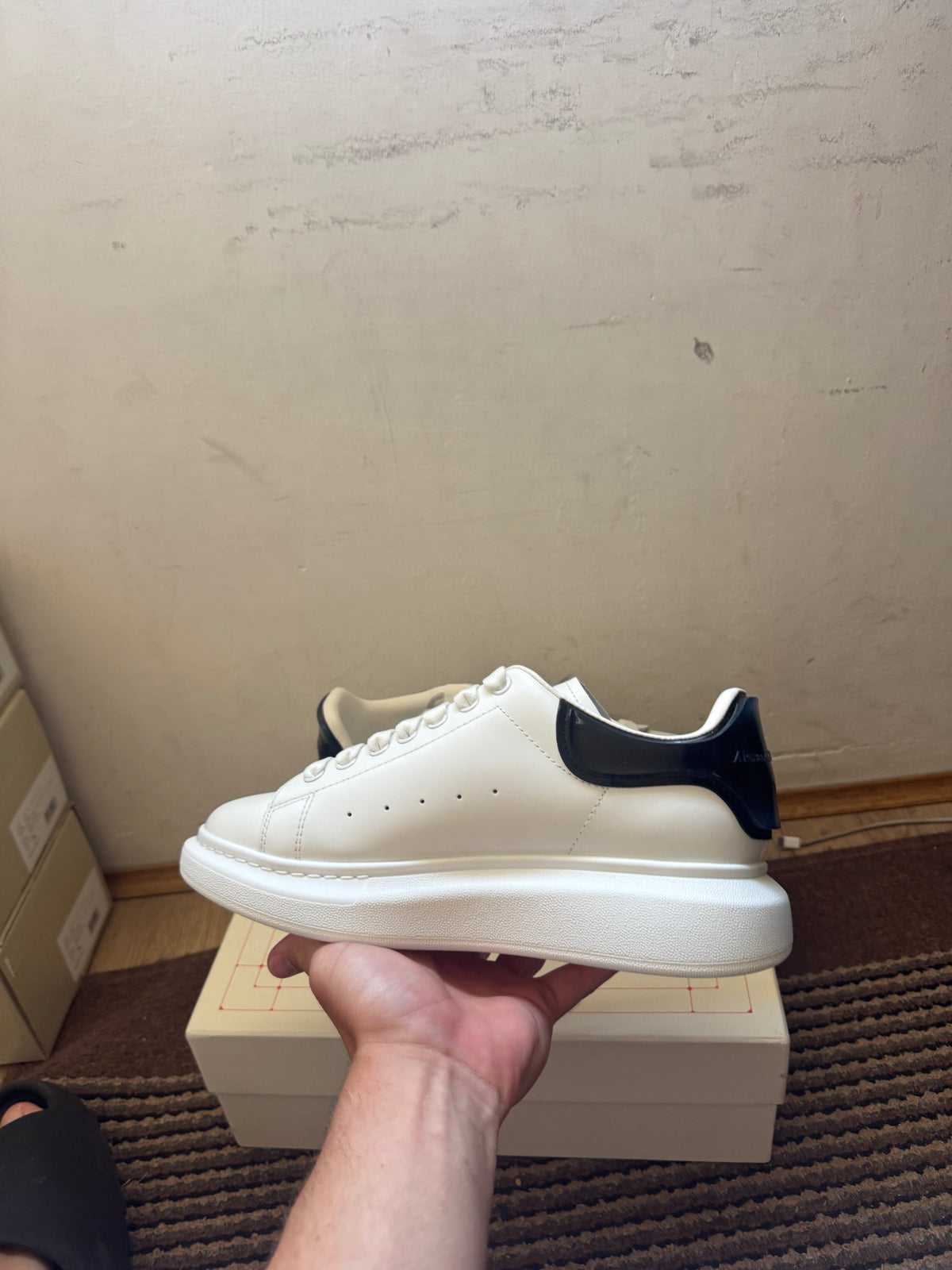 Alexander McQueen Broj 44(Odmah Dostupno)
