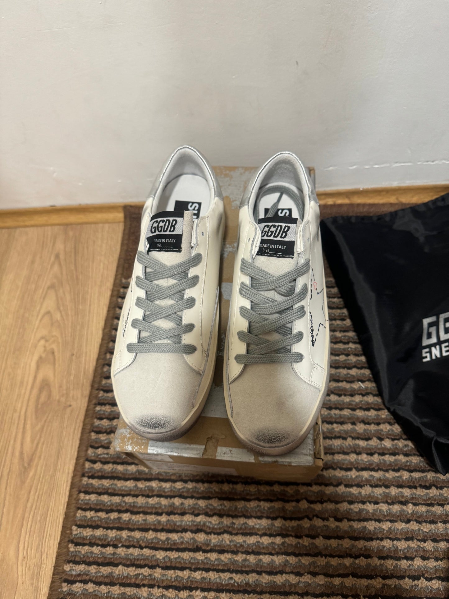 Golden Goose Broj 37(Odmah dostupno)