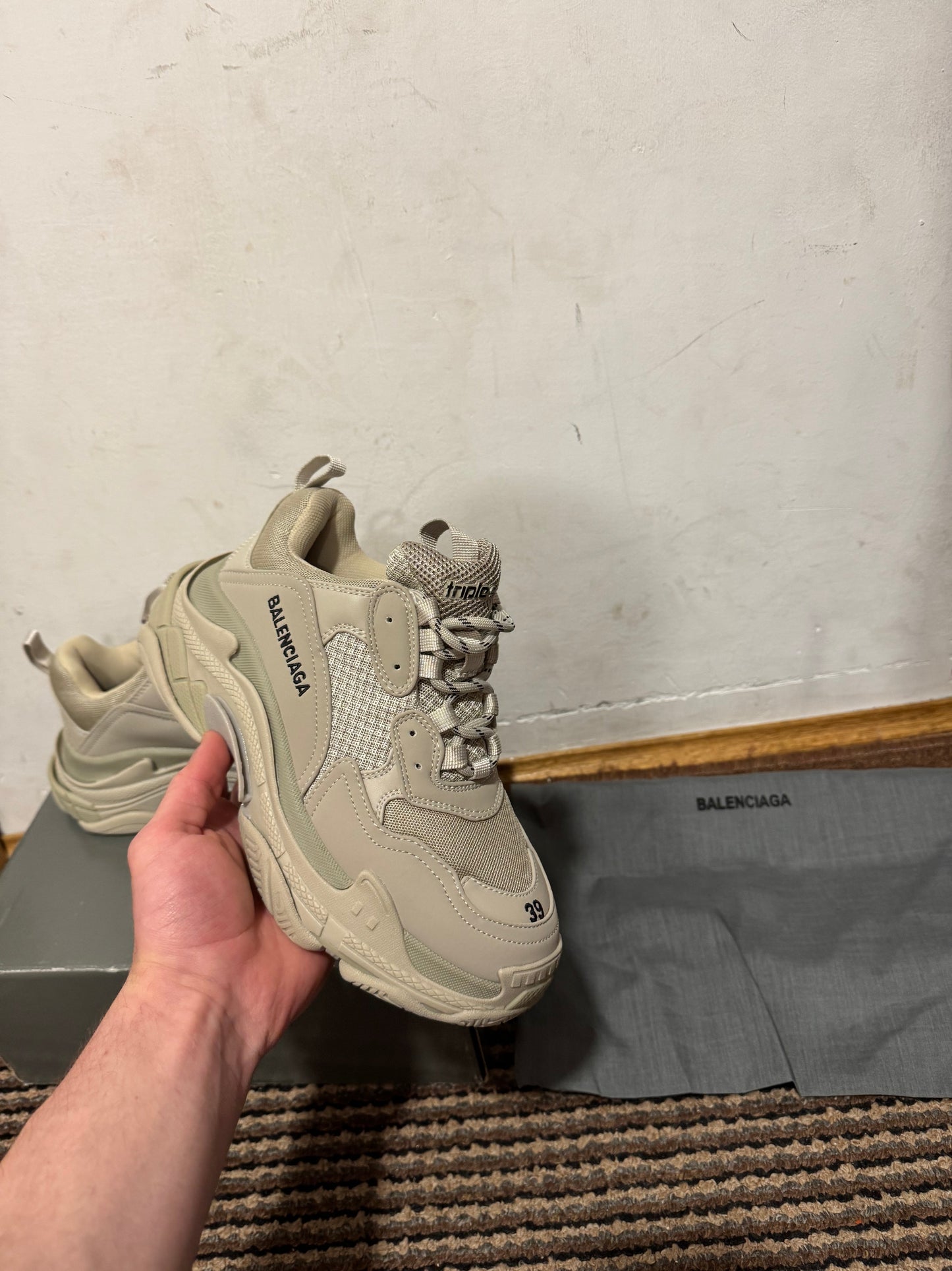 Balenciaga Triple S Broj 39(Odmah dostupno)