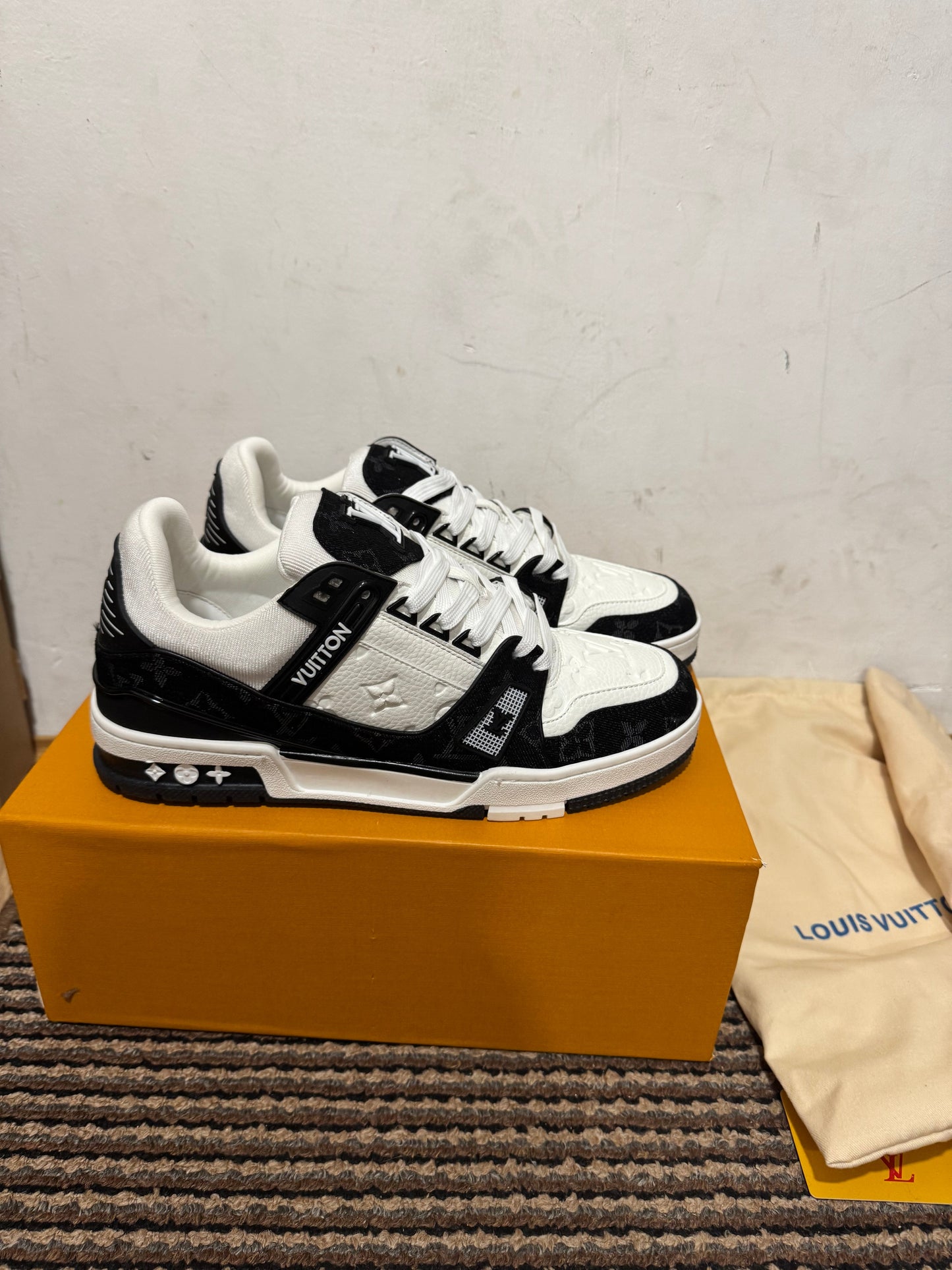 Lv Trainer Broj 38,39(Odmah dostupno)