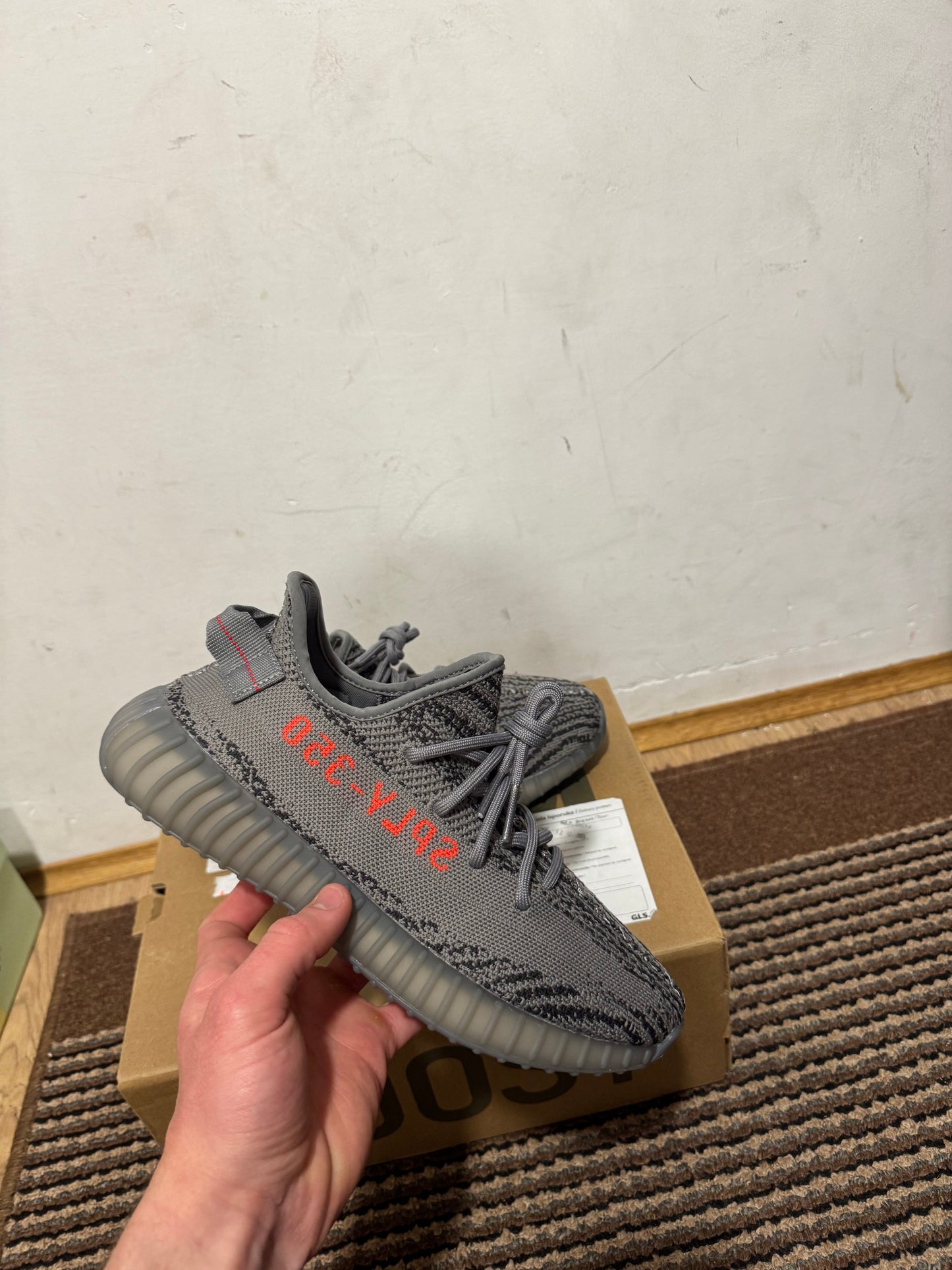 Yeezy 350 Beluga 2.0 Broj 42(Odmah Dostupno)