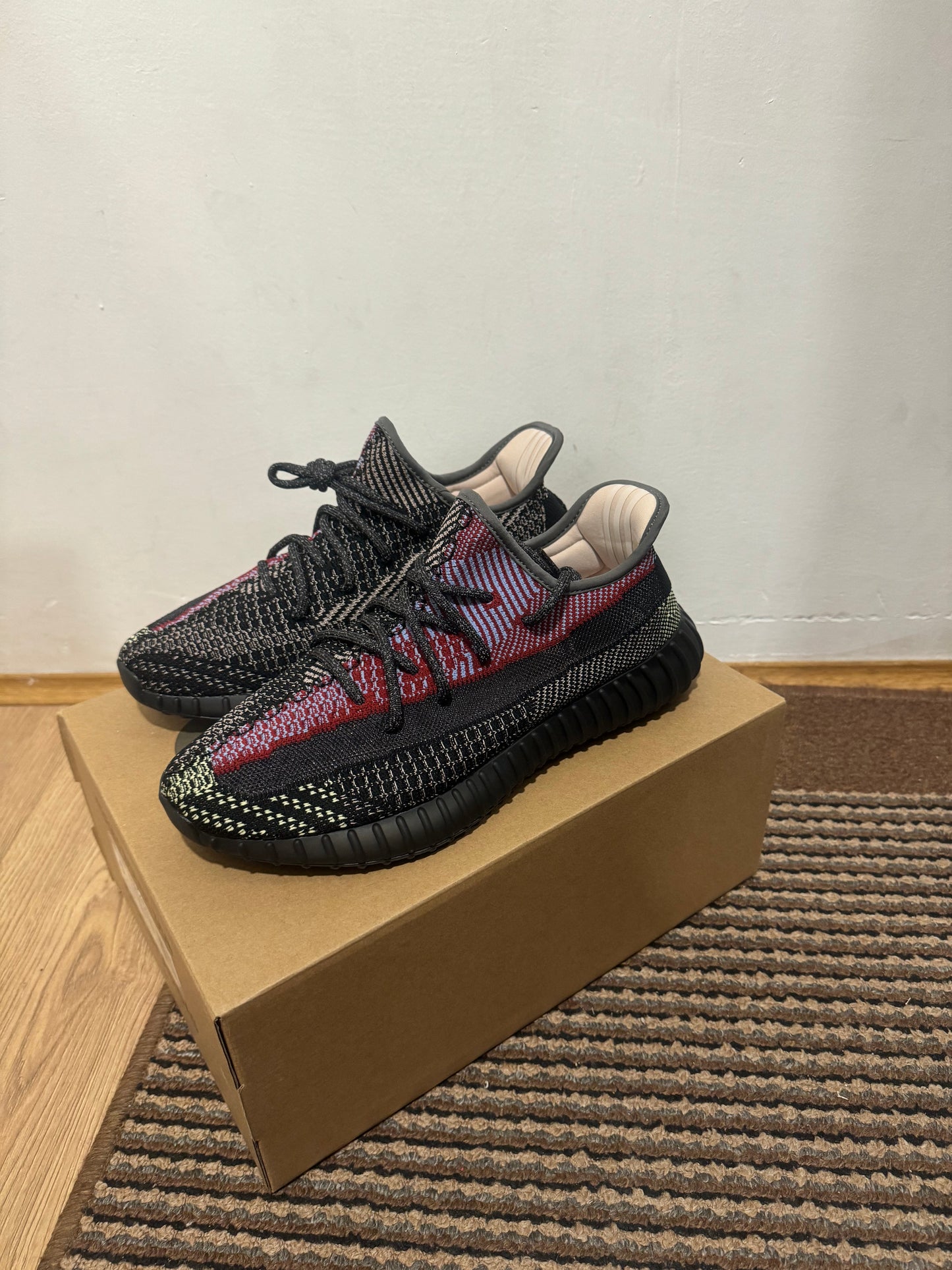 Yeezy 350 Yecheil Reflective Broj 42(Odmah dostupno)