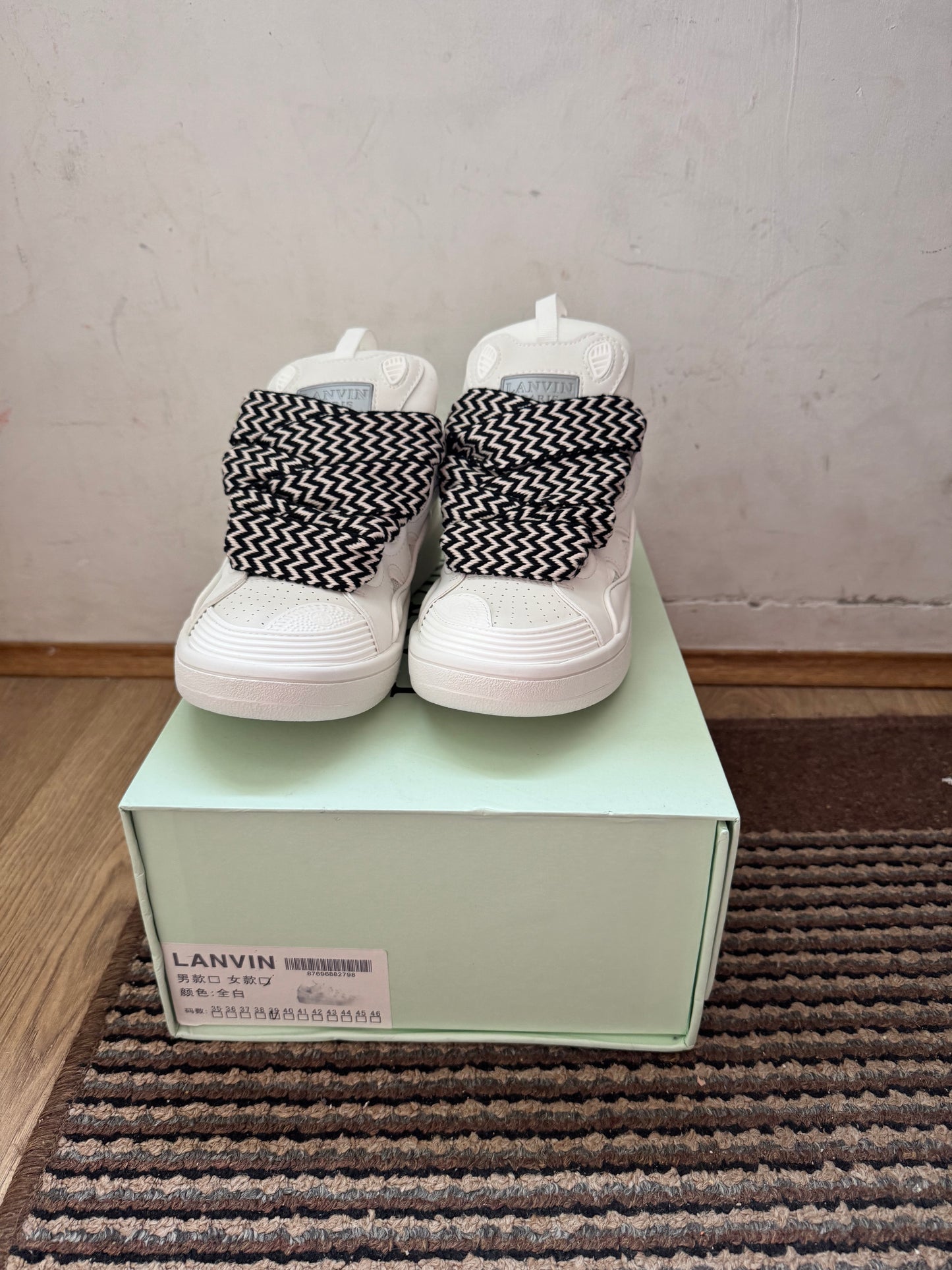 Lanvin Broj 39(Odmah dostupno)