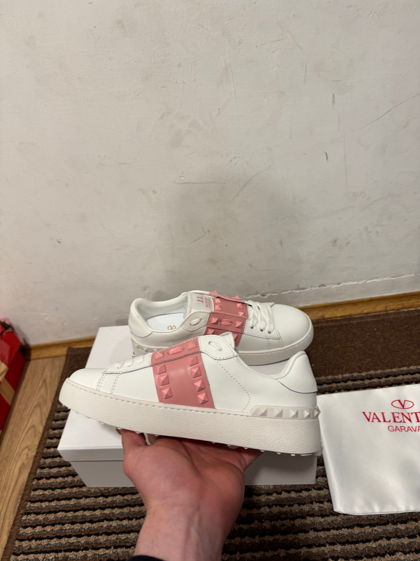 Valentino Broj 39(Odmah dostupno)