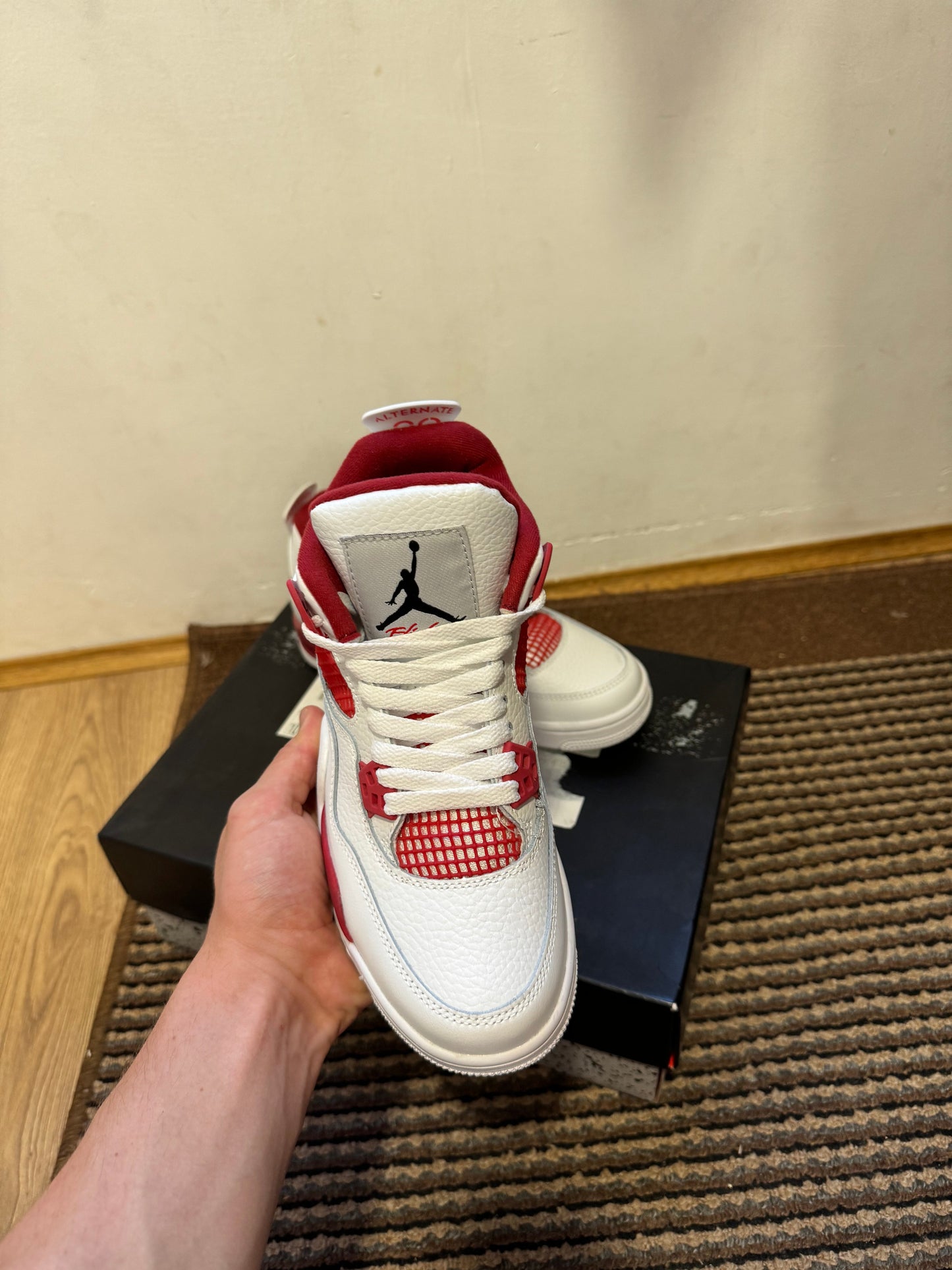 Jordan 4 Alternate Broj 39 (Odmah dostupne)