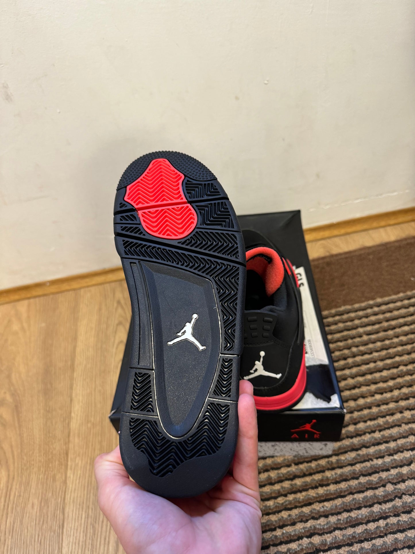 Jordan 4 Red Thunder Broj 47(Odmah dostupno)