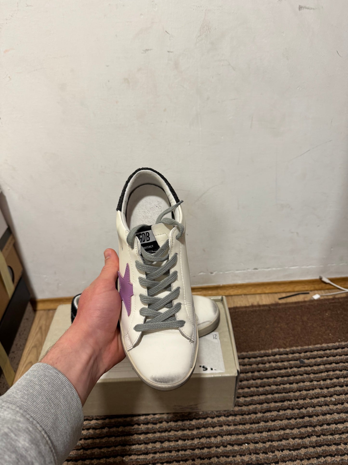 Golden Goose Broj 40(Odmah dostupno) NOSENE JEDANPUT!