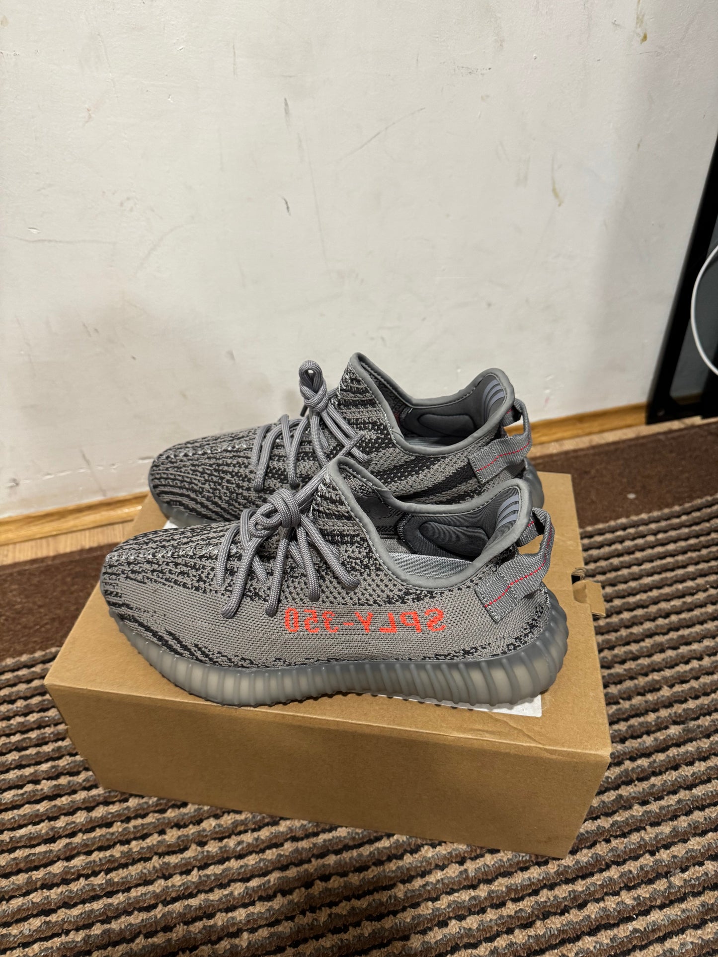 Yeezy 350 Beluga 2.0 Broj 42(Odmah Dostupno)