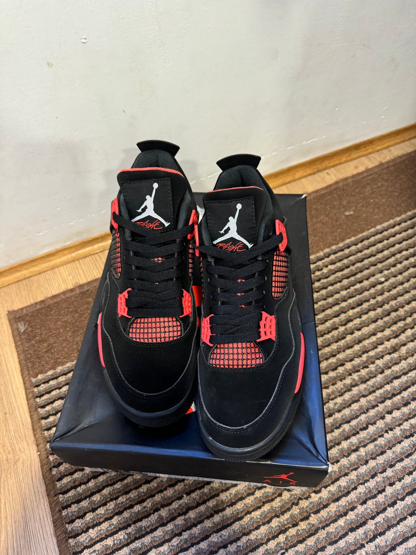 Jordan 4 Red Thunder Broj 47(Odmah dostupno)