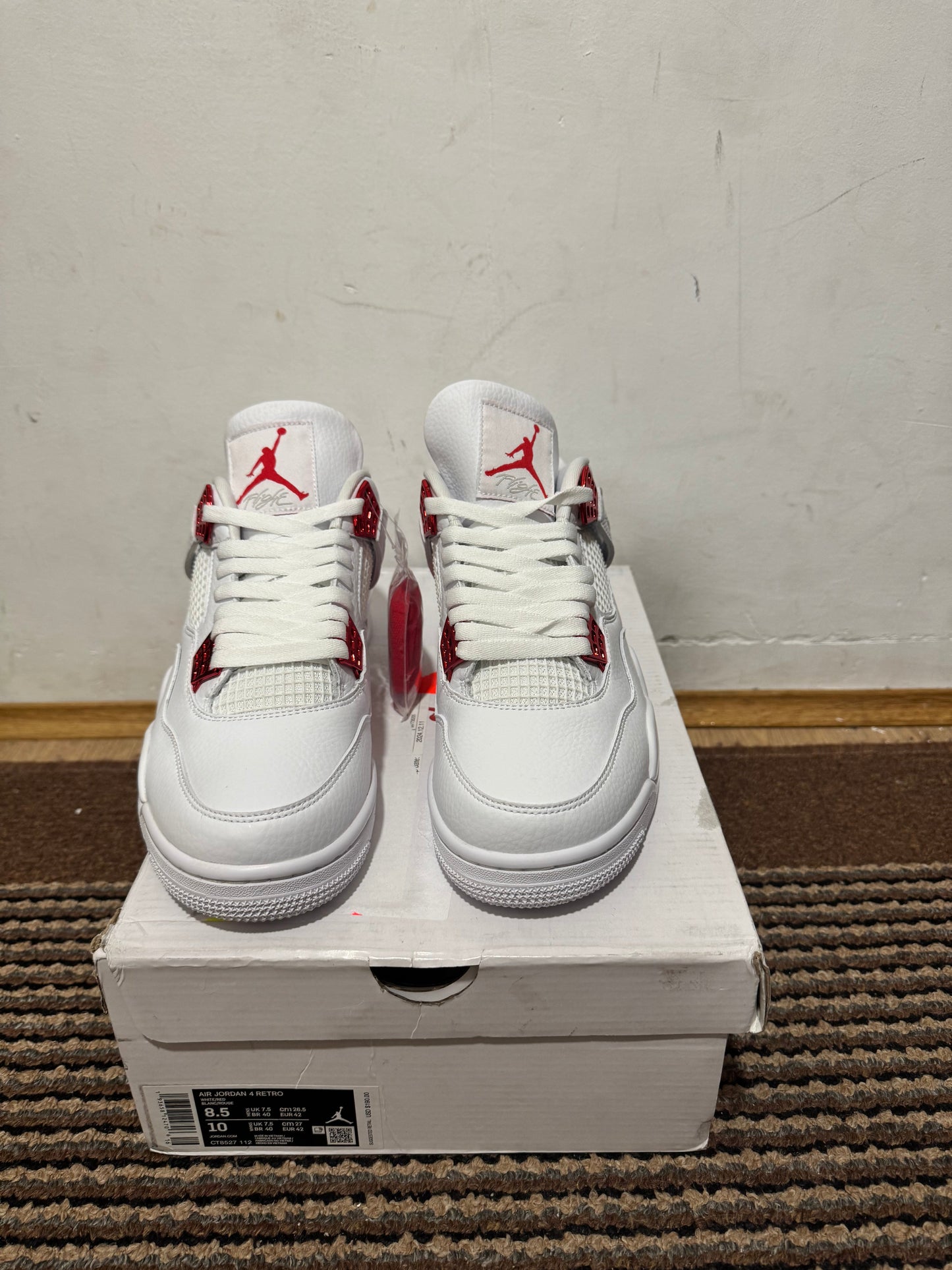 Jordan 4 Metalic Red Broj 42(Odmah dostupne)