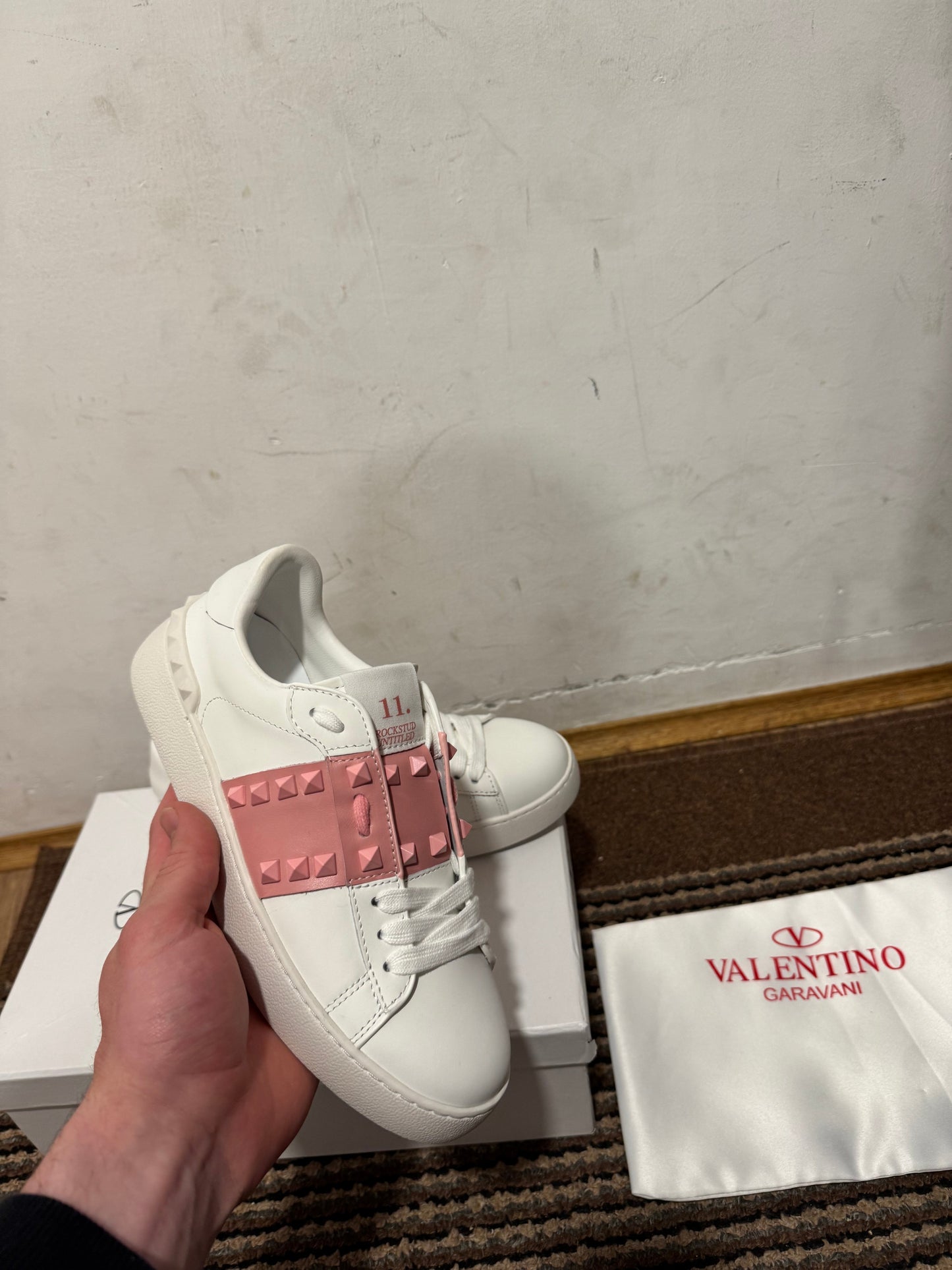 Valentino Broj 39(Odmah dostupno)