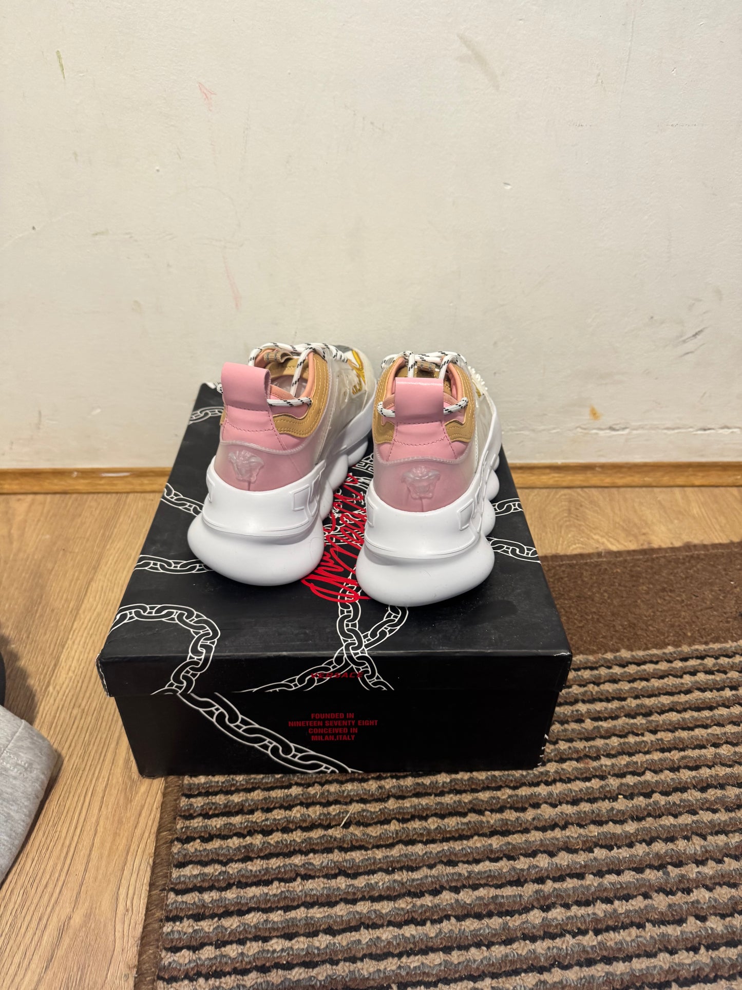 Versace Broj 39(Odmah dostupno)