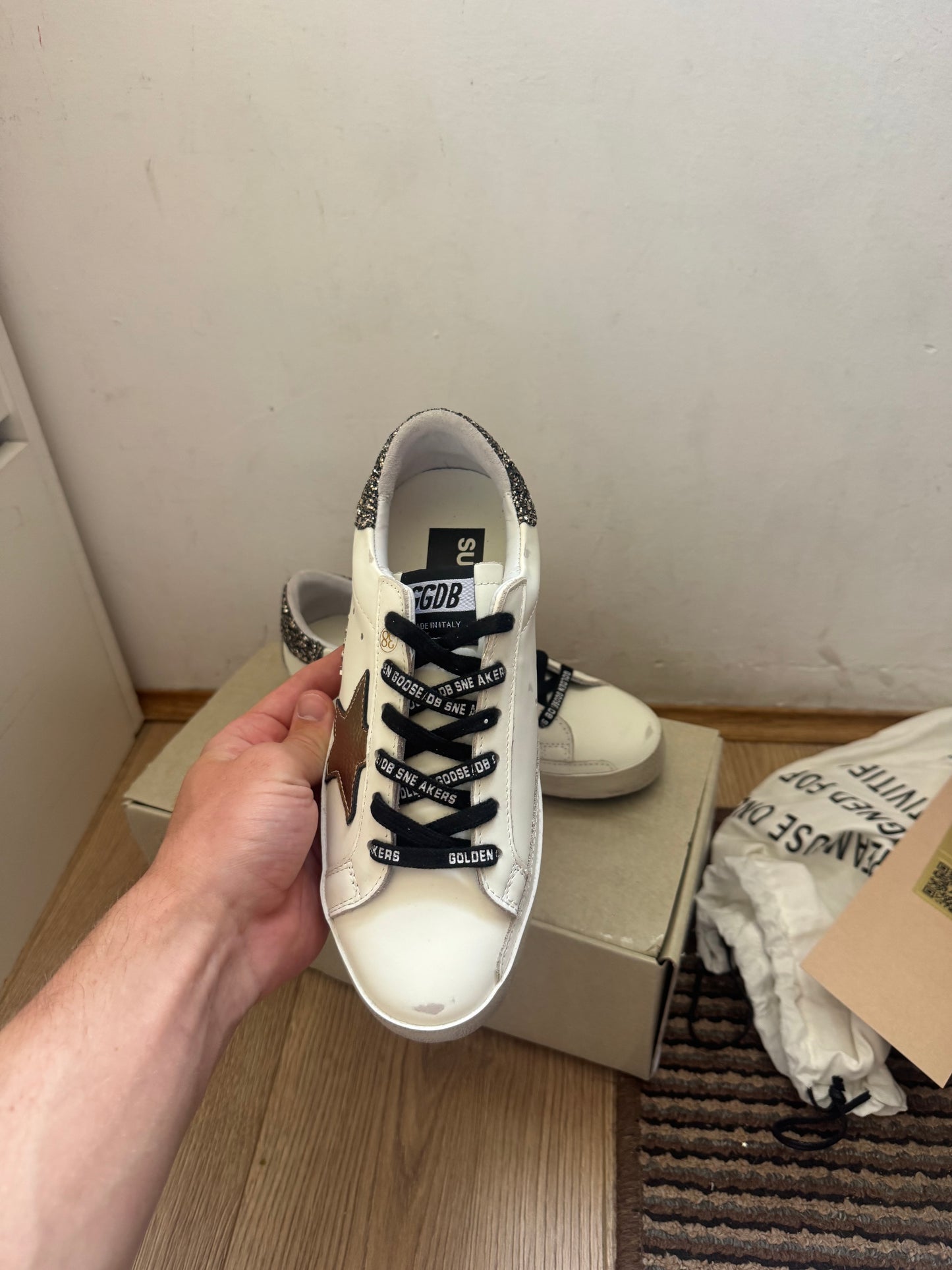 Golden Goose Broj 38(Odmah dostupno)