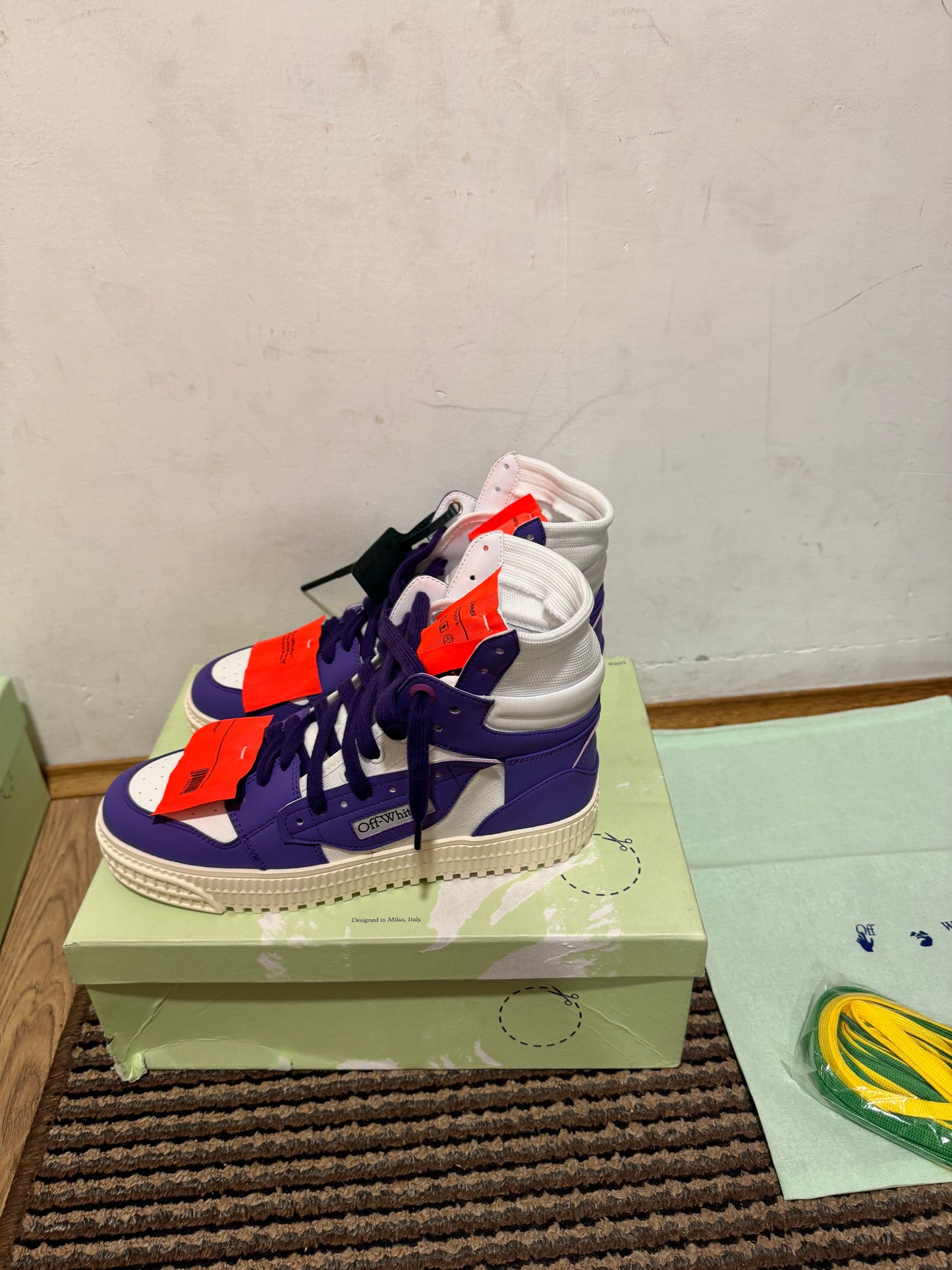 Off White Court Broj 41(Odmah dostupno)