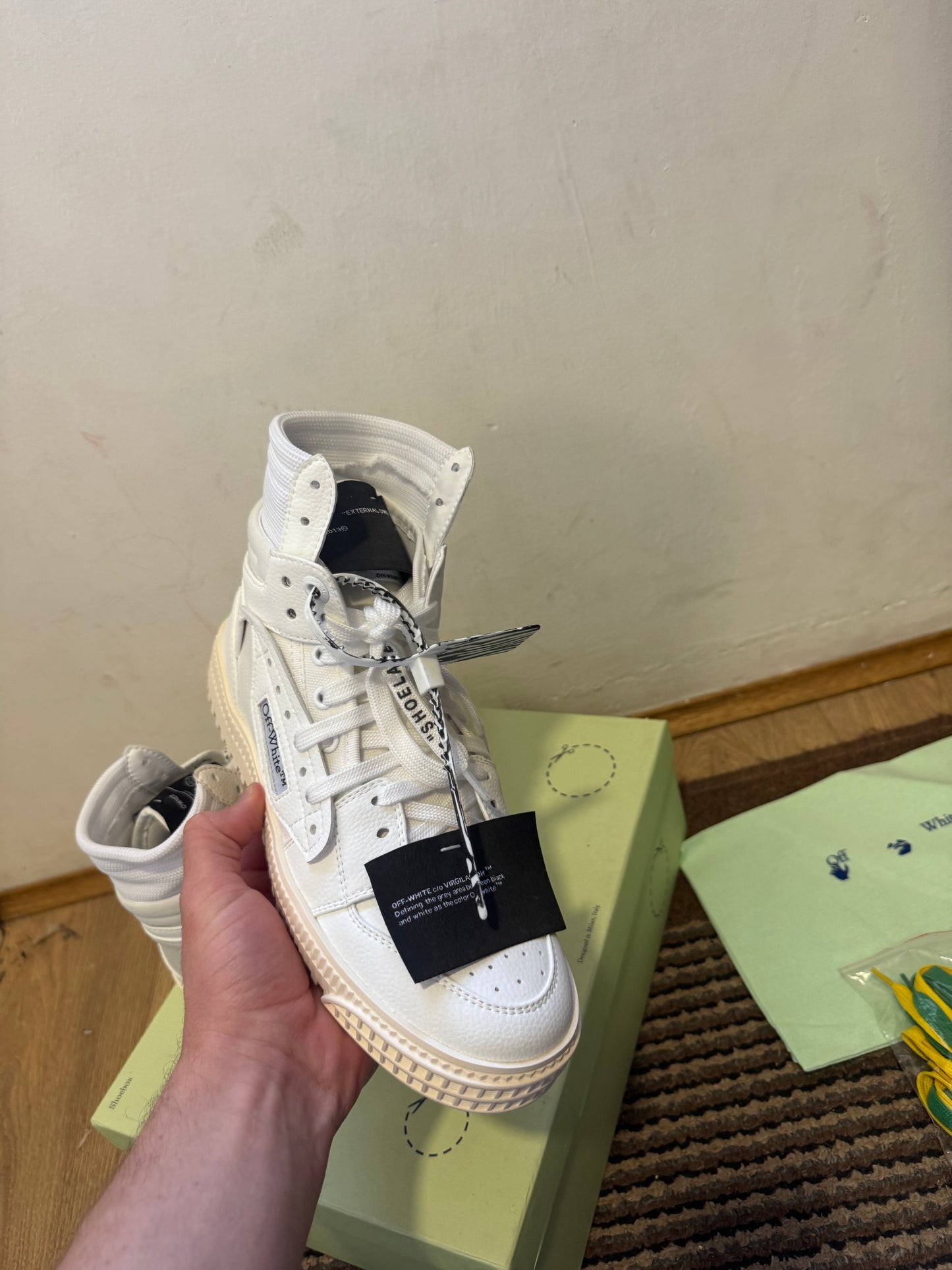 Off White Court Broj 39,46(Odmah dostupno)