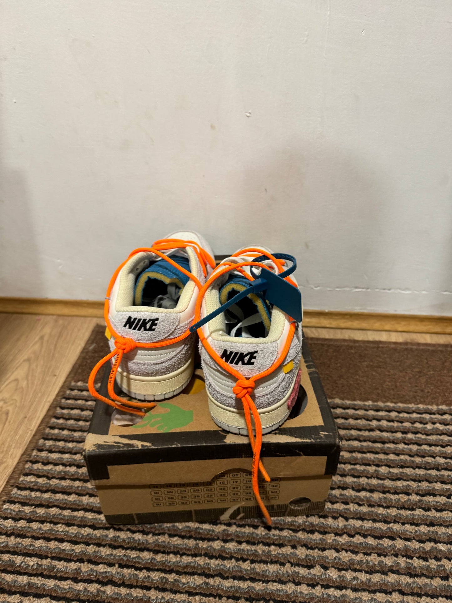 Off White dunk Lot 19 Broj 41(Odmah dostupno)