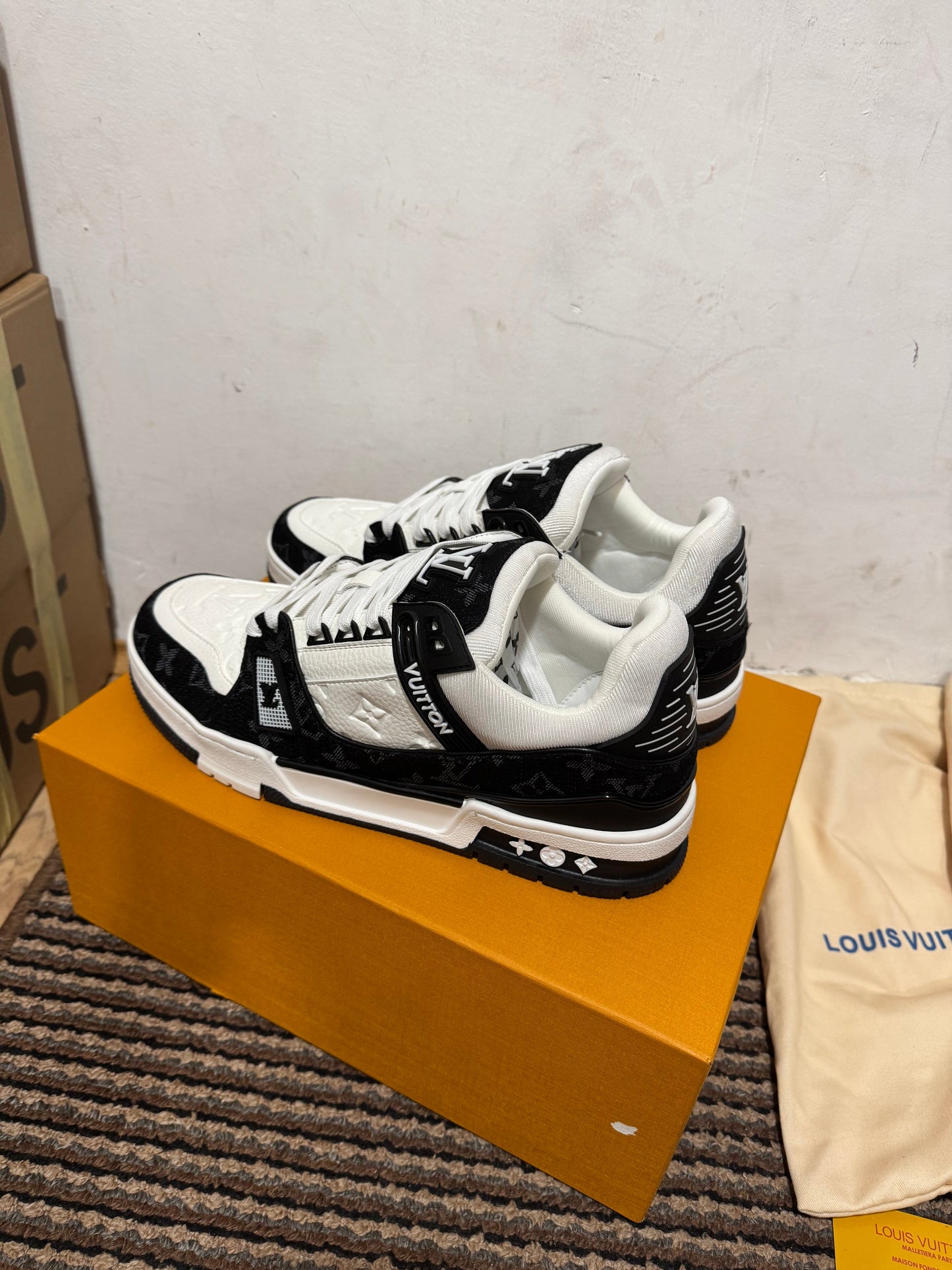 Lv Trainer Broj 38,39(Odmah dostupno)