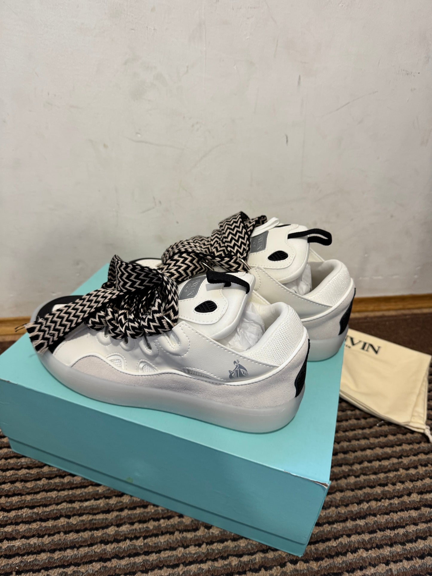 Lanvin Broj 42(Odmah dostupno)