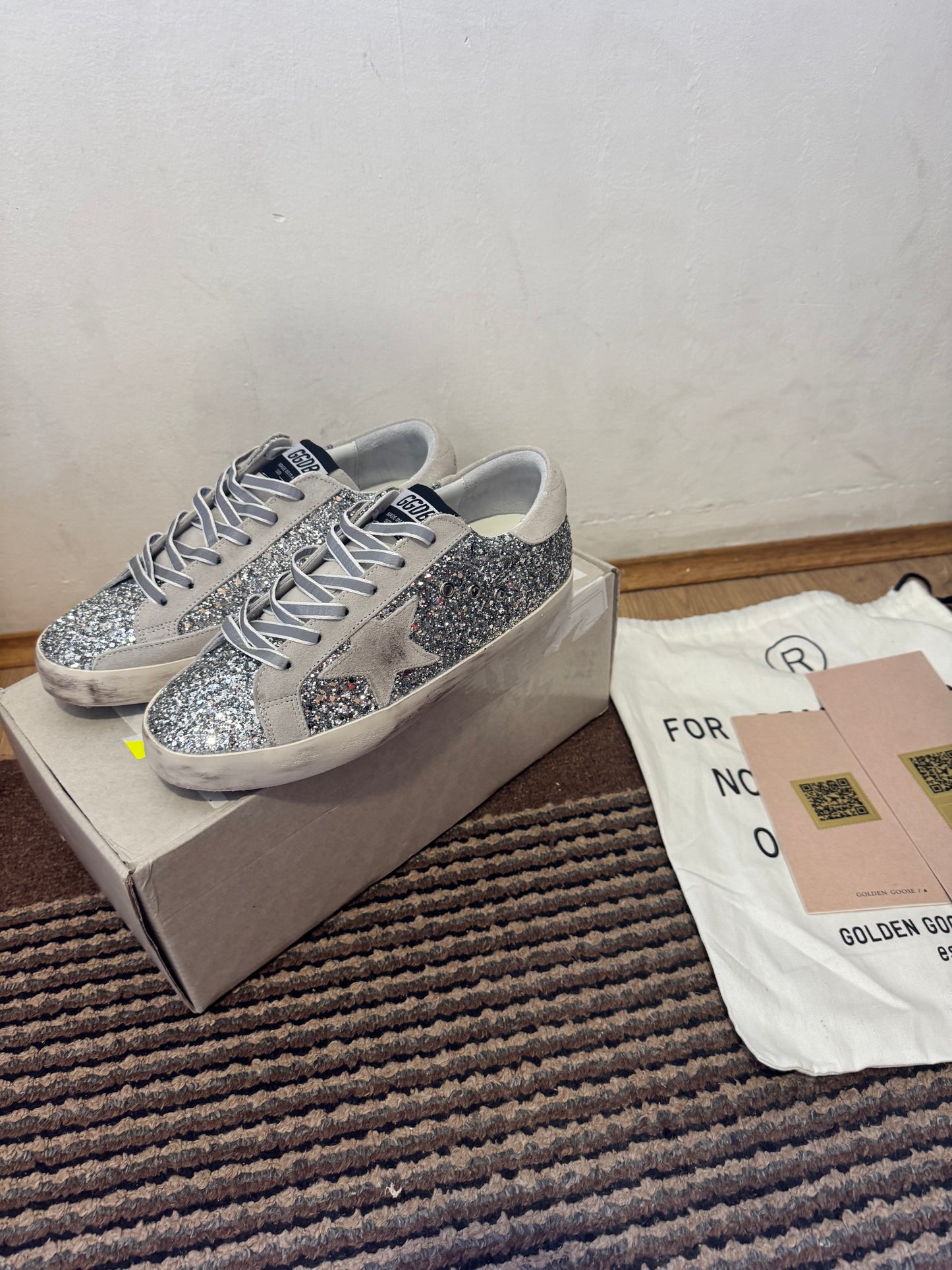Golden Goose Broj 40(Odmah dostupno)
