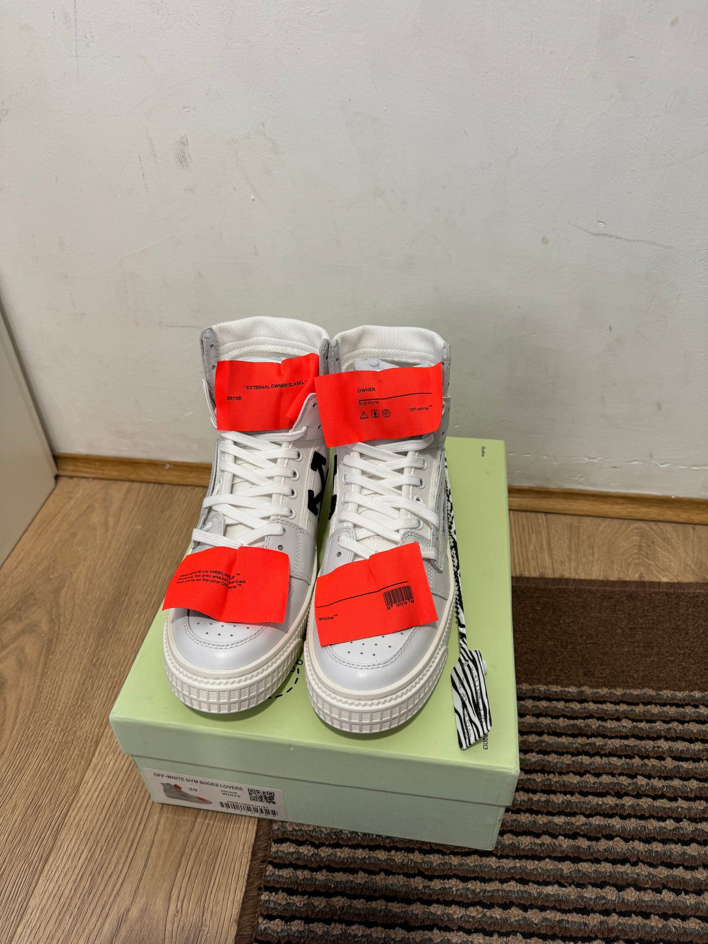 Off White Court Broj 39(Odmah dostupno)